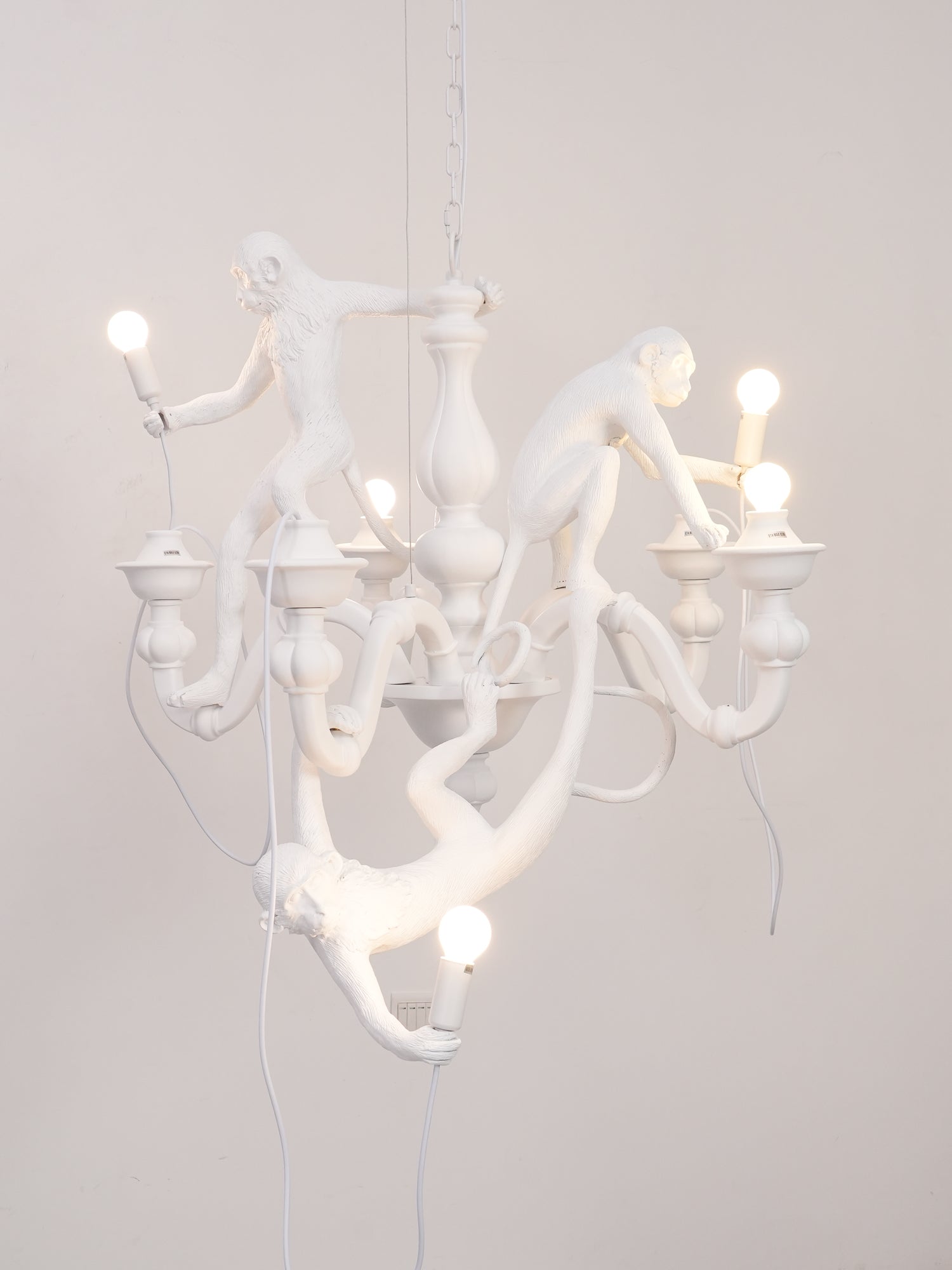 Lustra Chandelier Monkey Black Playful Sculpture - Letslighting