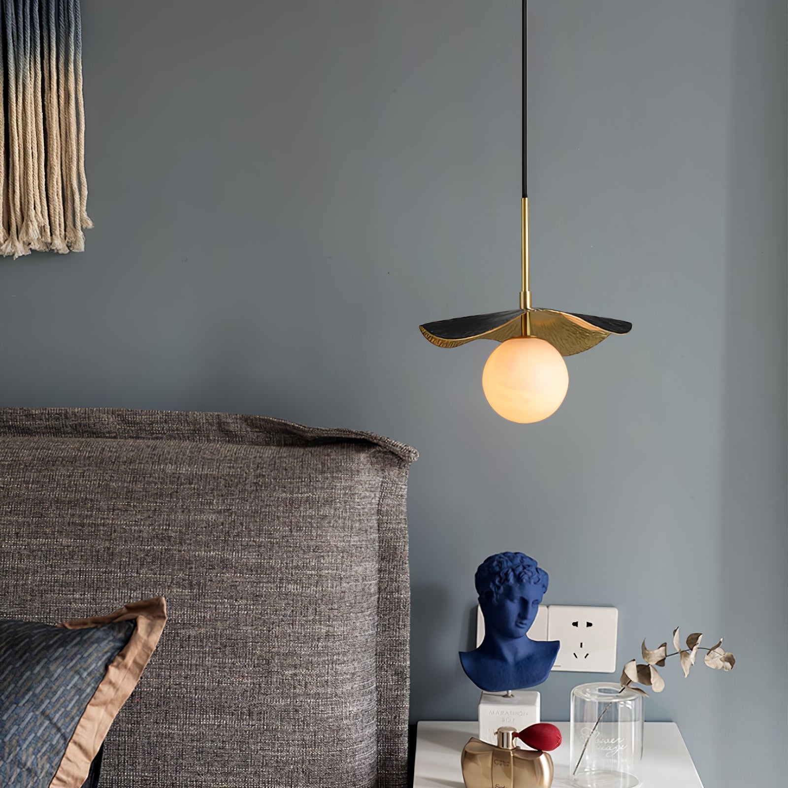 Zaraeen Modern Minimalist Brass Alabaster Pendant Light - Letslighting