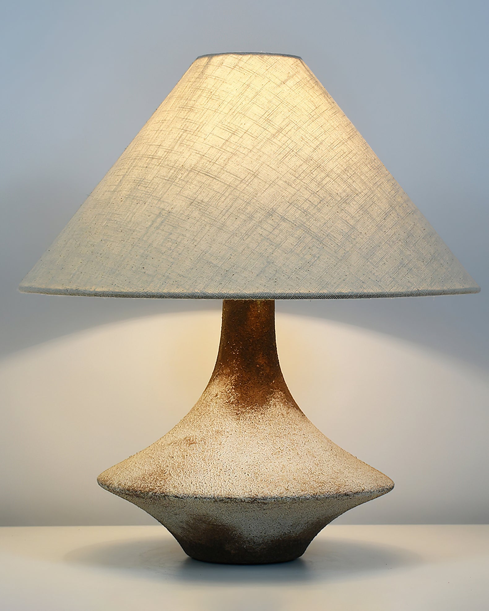 Navoer Fabric Artistic Table Lamp - Letslighting