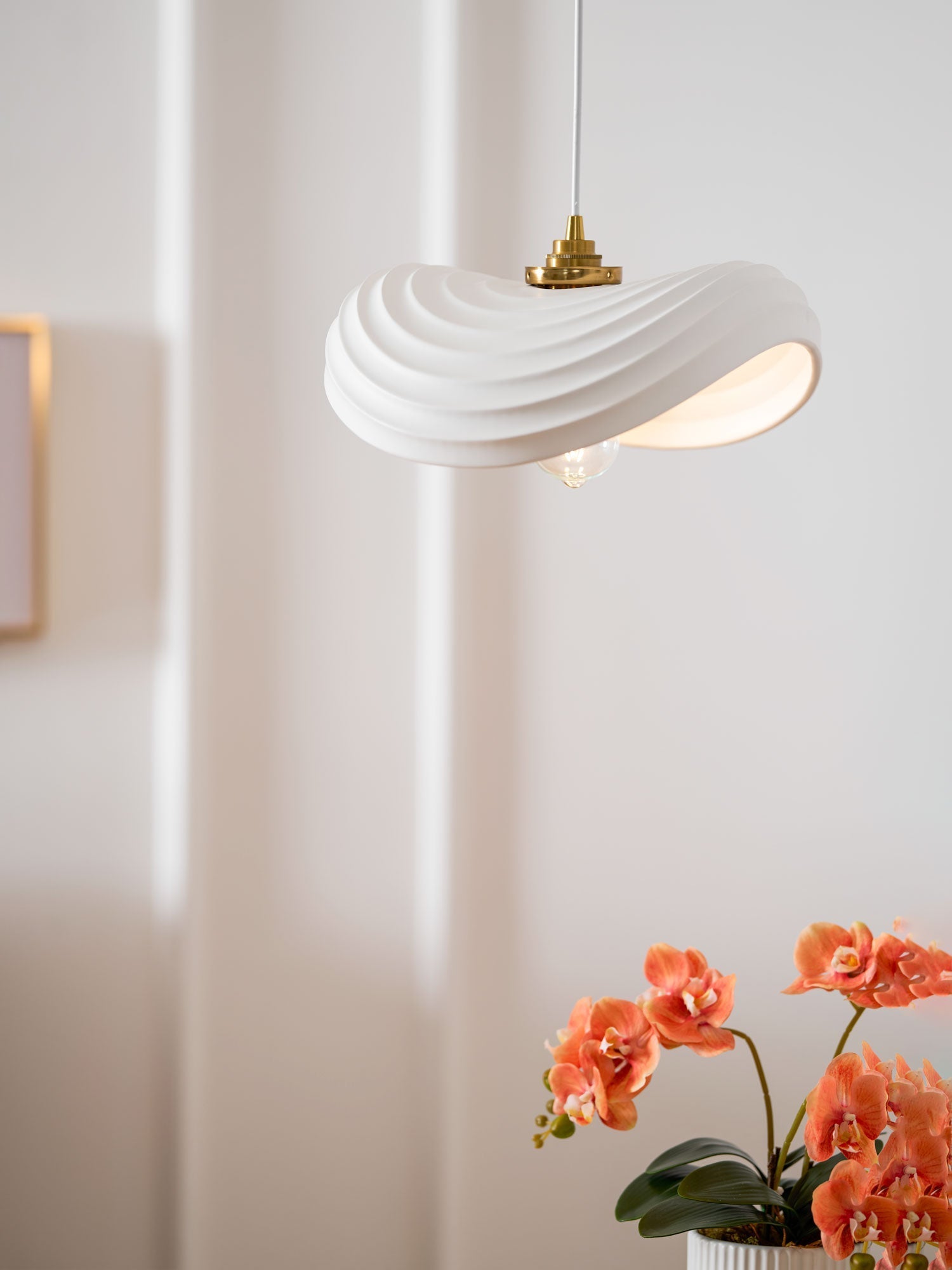 Lila Modern Resin Pendant Light - Letslighting