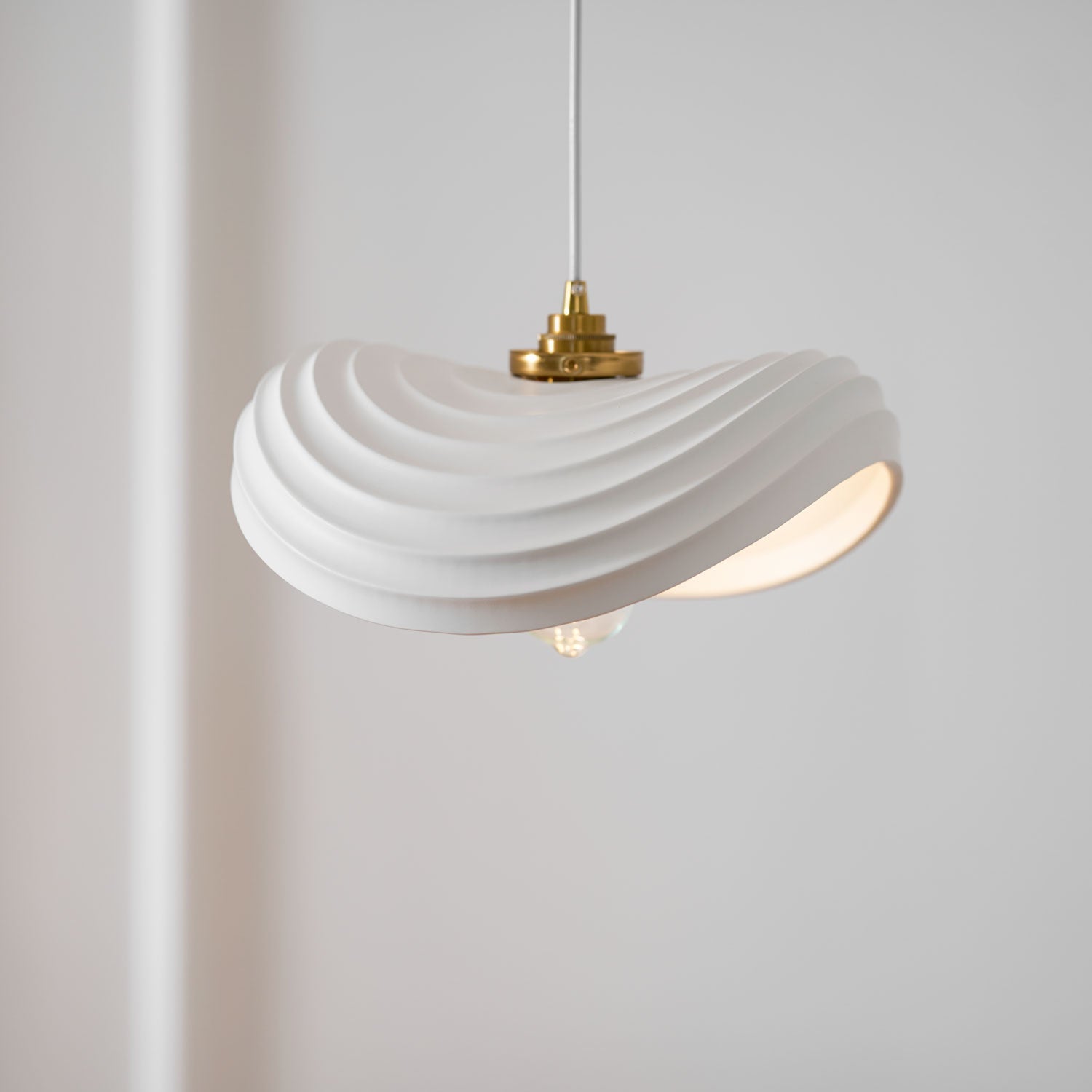 Lila Modern Resin Pendant Light - Letslighting