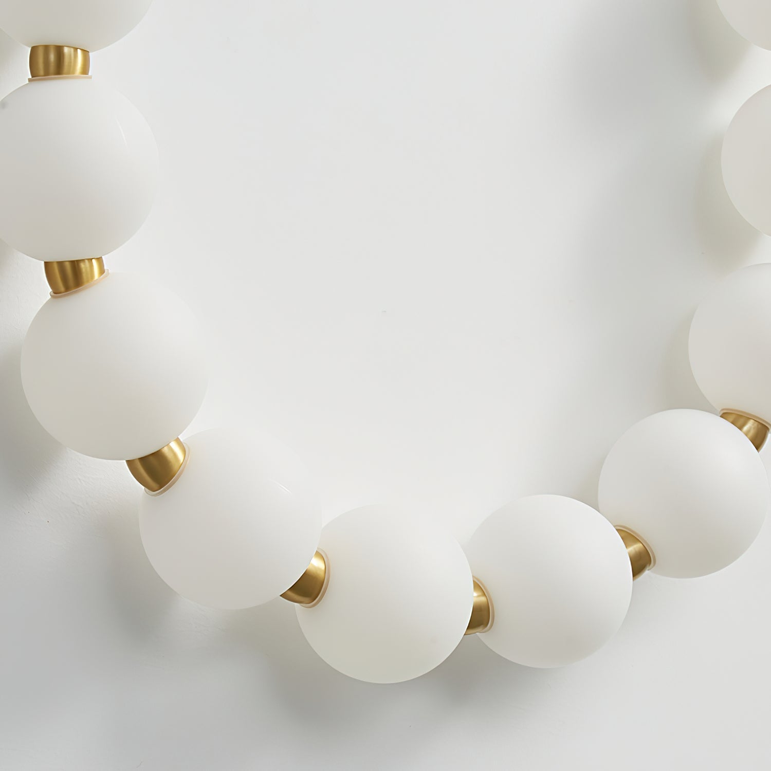 Ilirel Art Necklace Loop Brass Wall Lamp - Letslighting