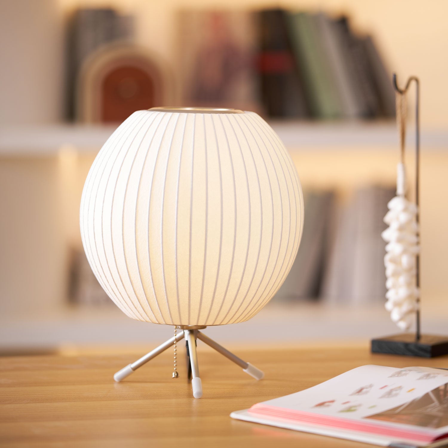 Glinice Steel Minimalist Table Lamp - Letslighting