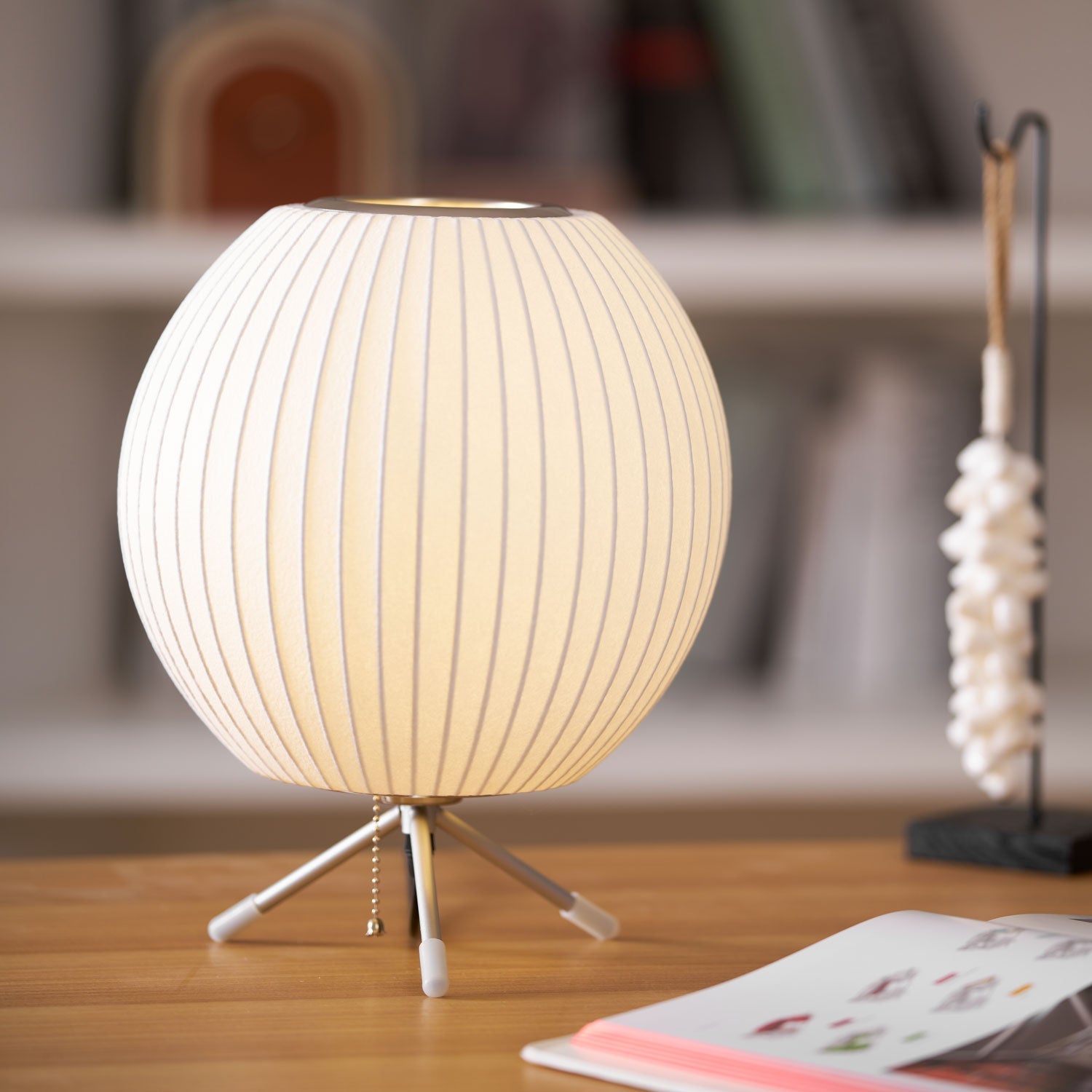 Glinice Steel Minimalist Table Lamp - Letslighting