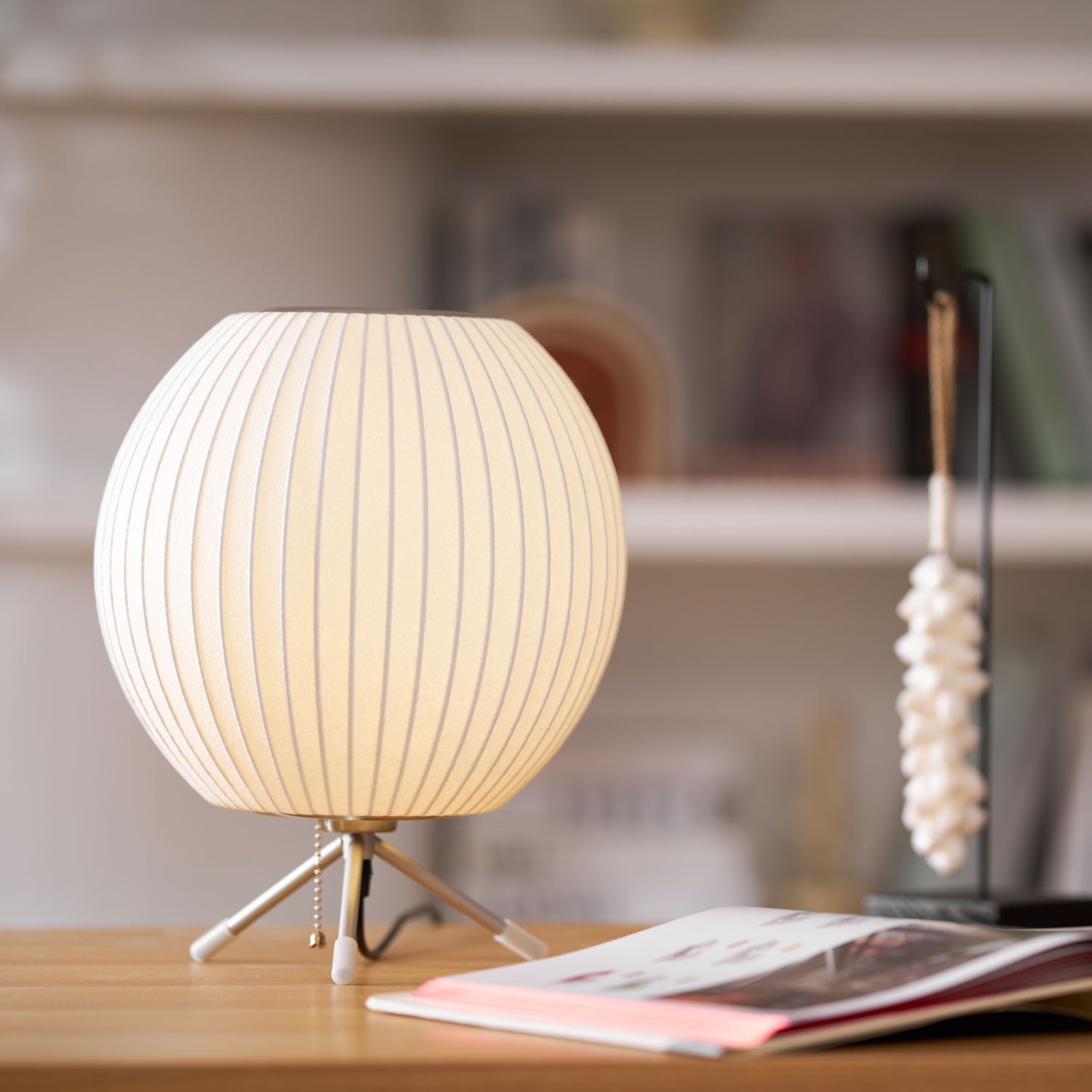 Glinice Steel Minimalist Table Lamp - Letslighting