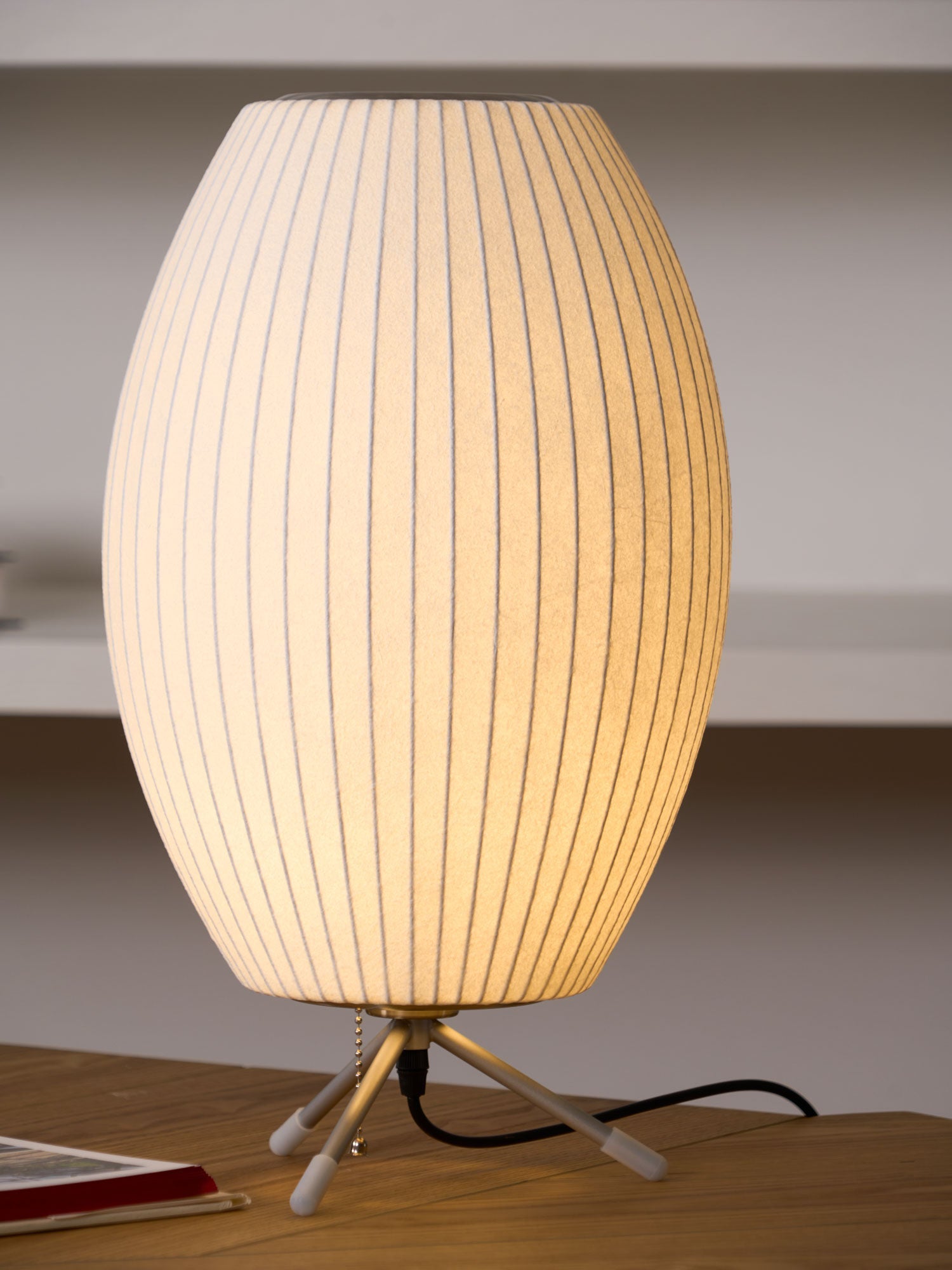 Glinice Steel Minimalist Table Lamp - Letslighting