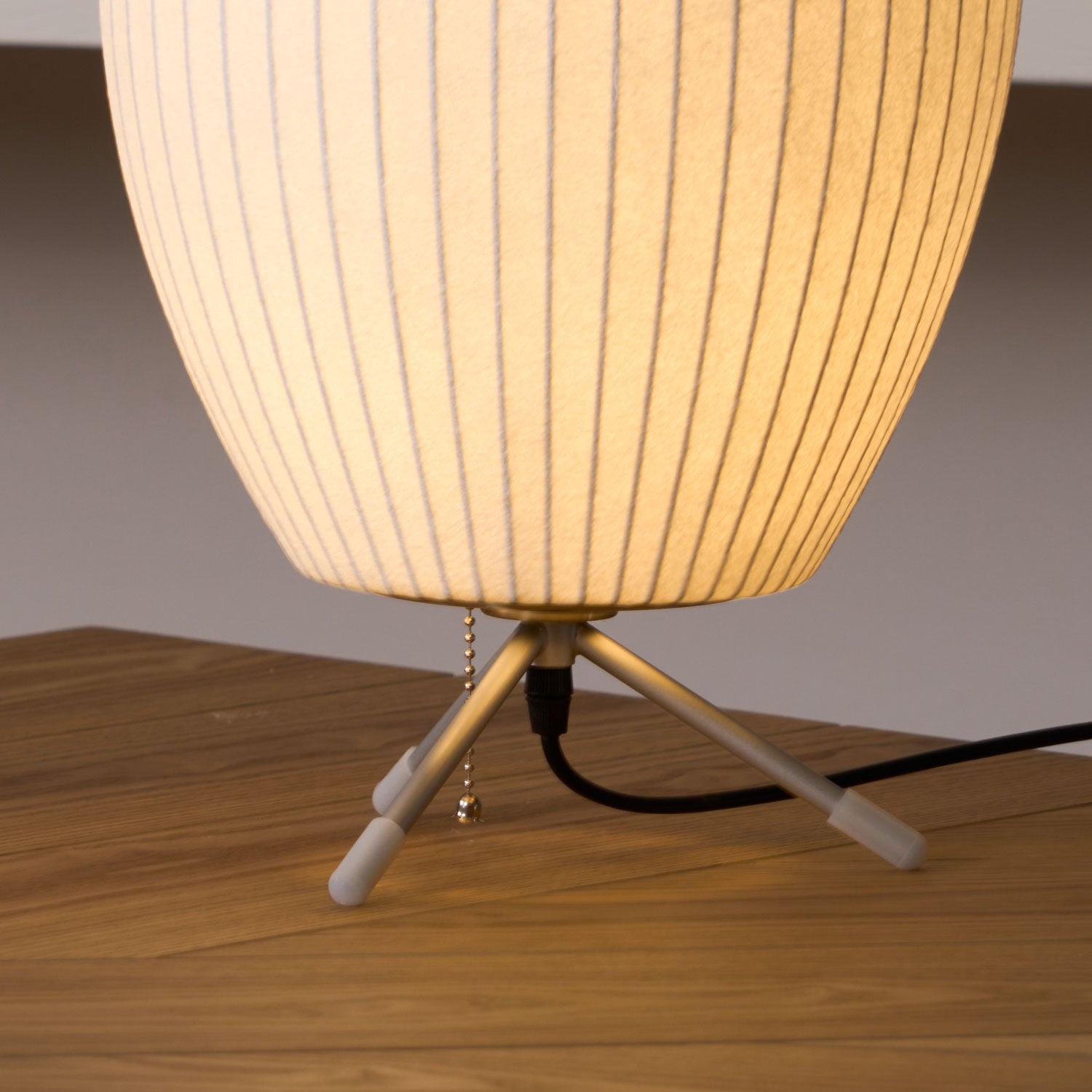 Glinice Steel Minimalist Table Lamp - Letslighting