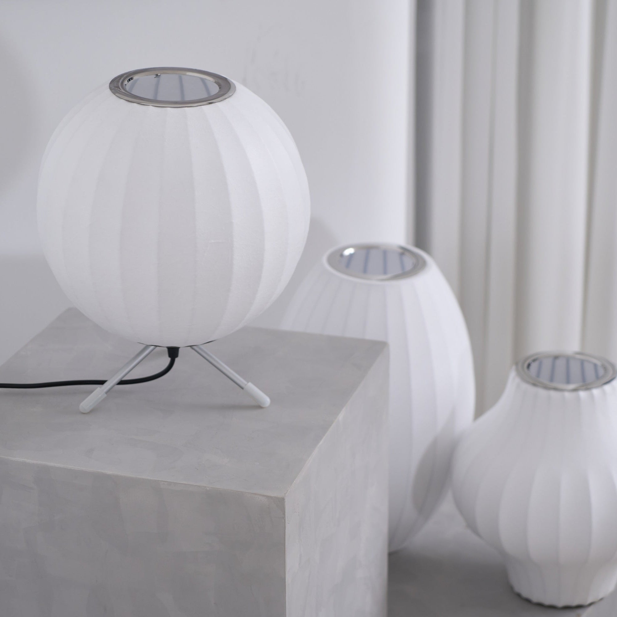 Glinice Steel Minimalist Table Lamp - Letslighting