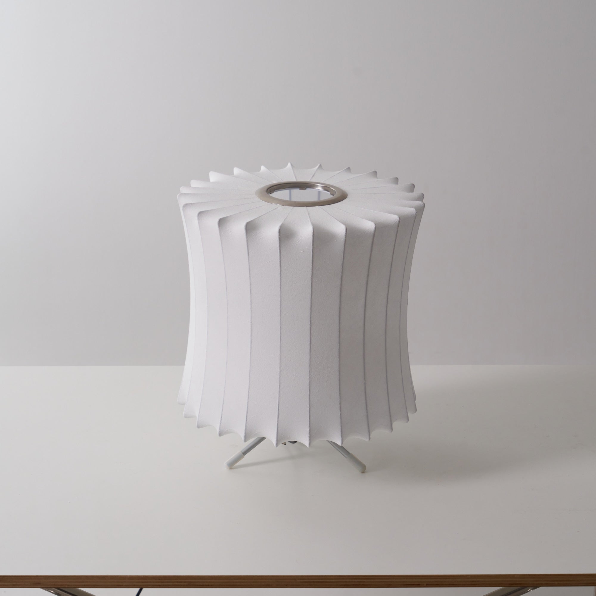 Glinice Steel Minimalist Table Lamp - Letslighting