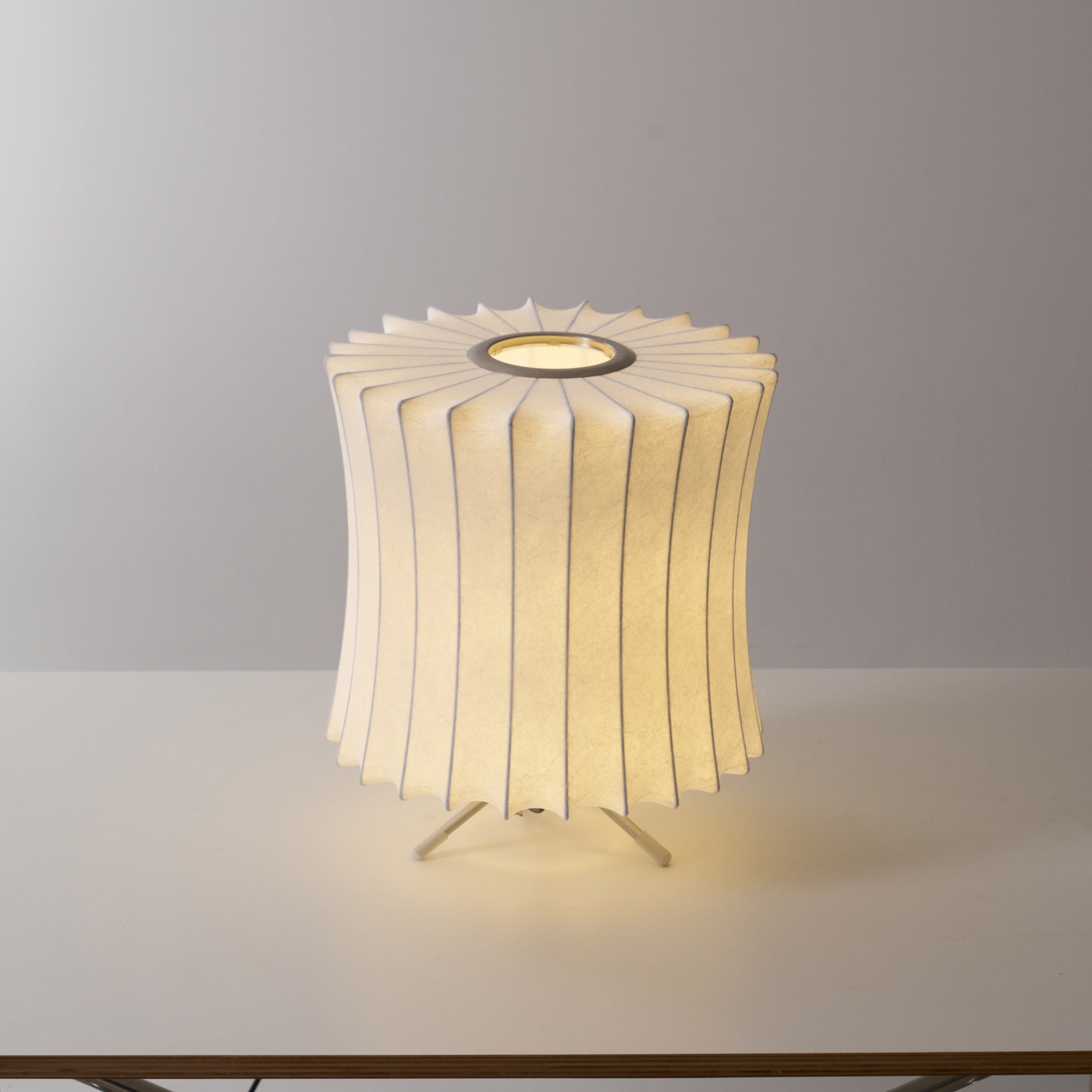 Glinice Steel Minimalist Table Lamp - Letslighting