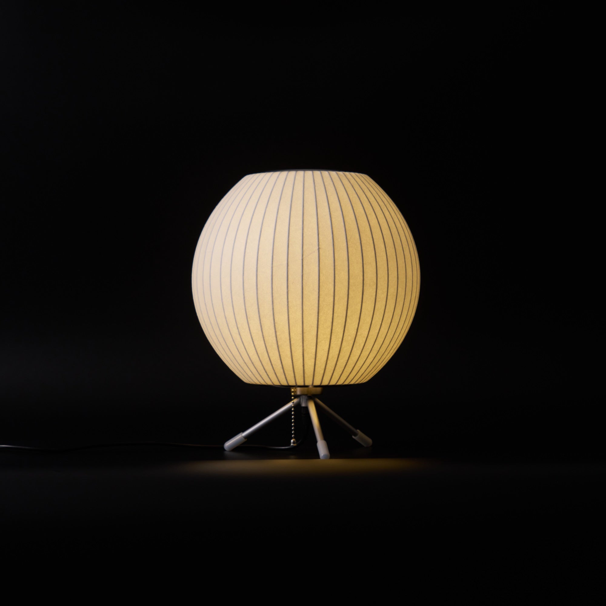 Glinice Steel Minimalist Table Lamp - Letslighting