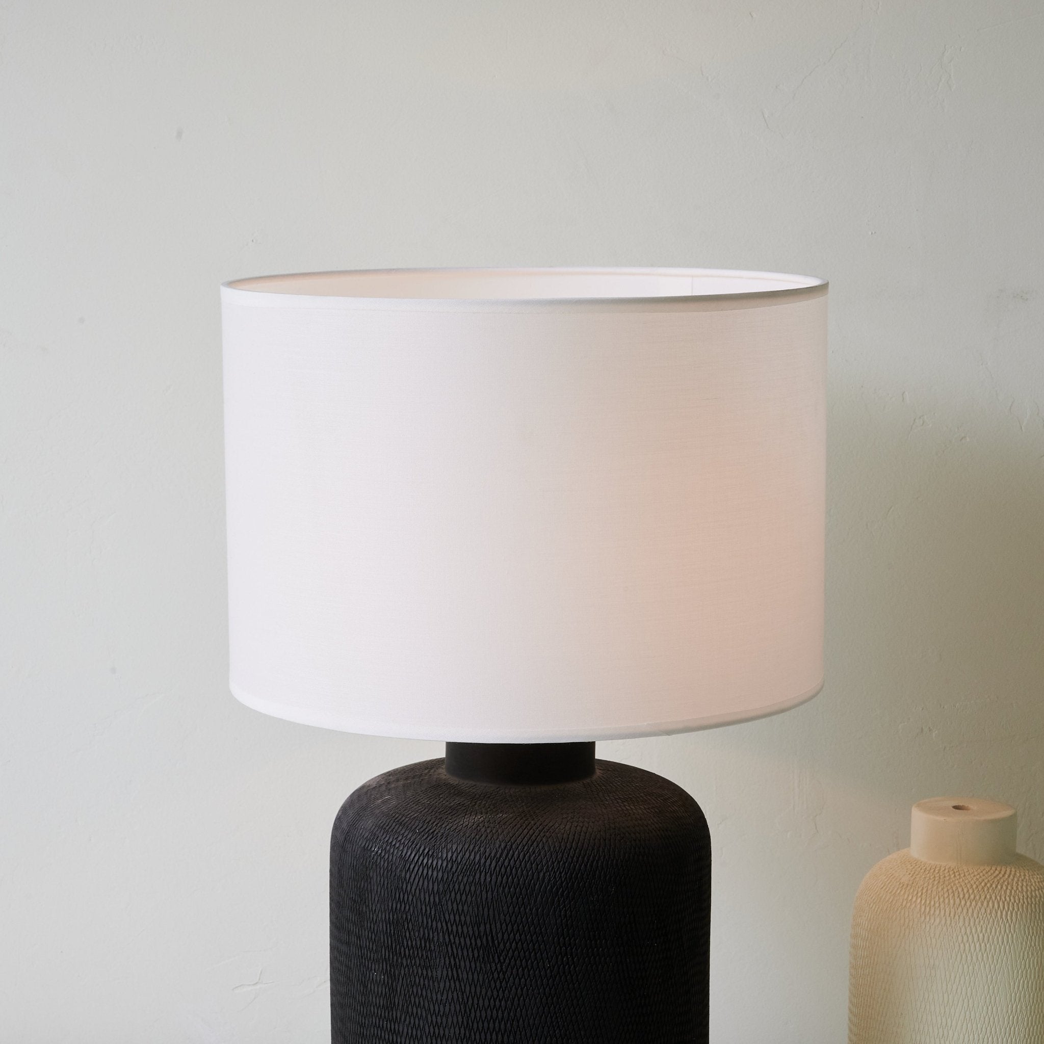 Burce Ceramics Modern Table Lamp - Letslighting