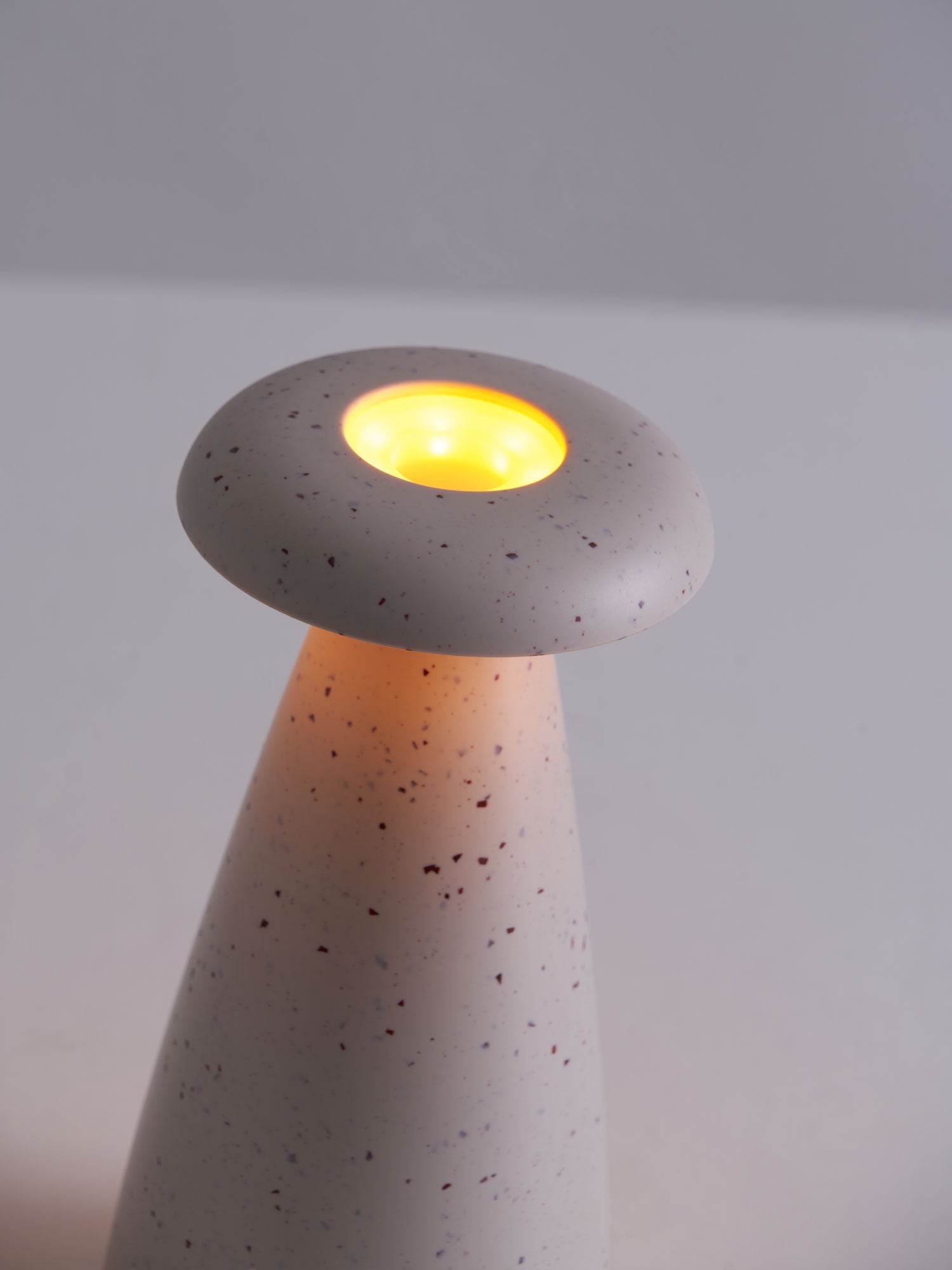 Mushroove Ceramic Minimalist Table Lamp - Letslighting