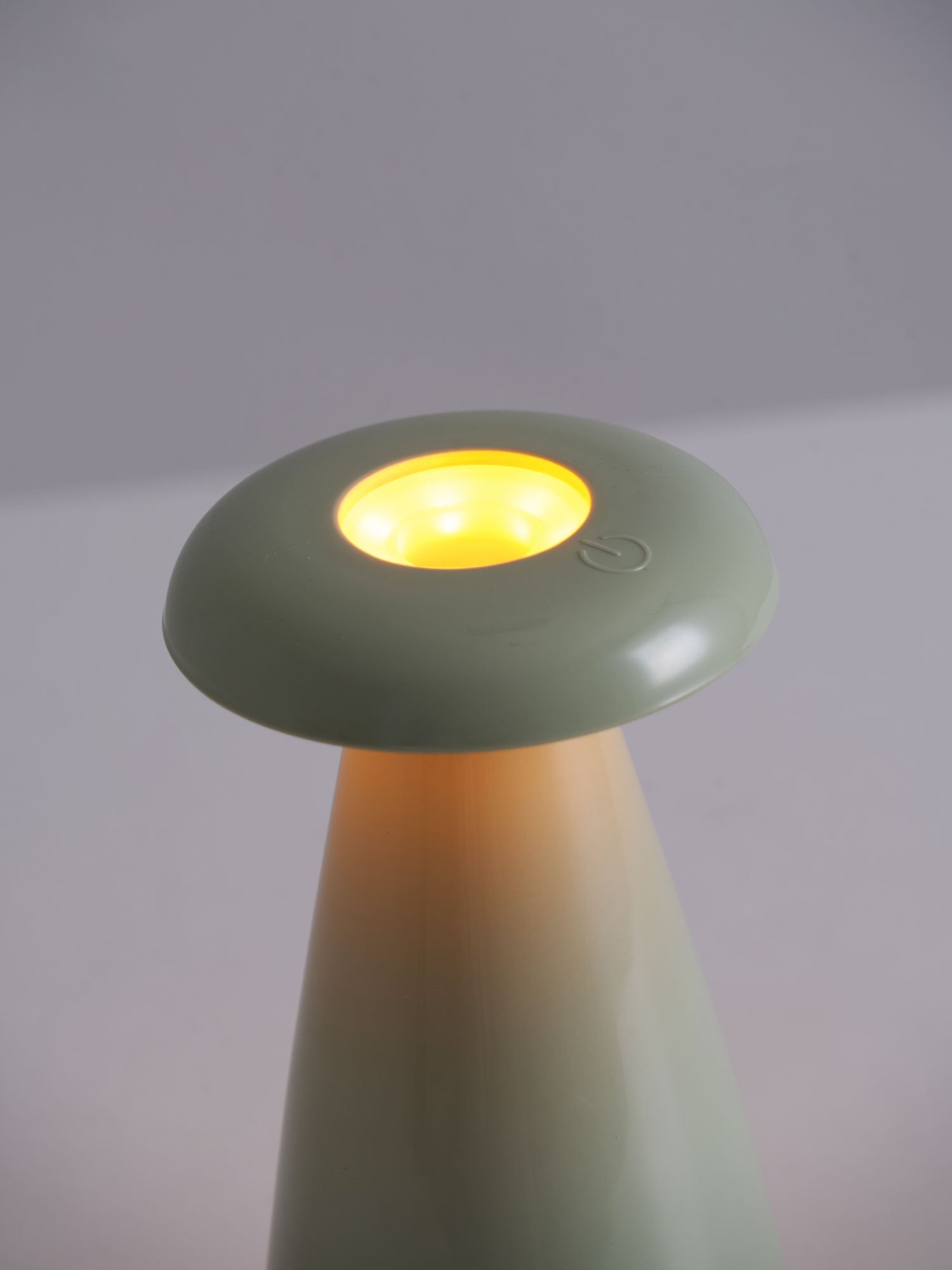 Mushroove Ceramic Minimalist Table Lamp - Letslighting