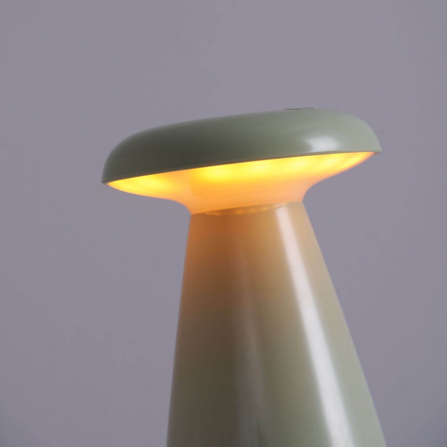 Mushroove Ceramic Minimalist Table Lamp - Letslighting