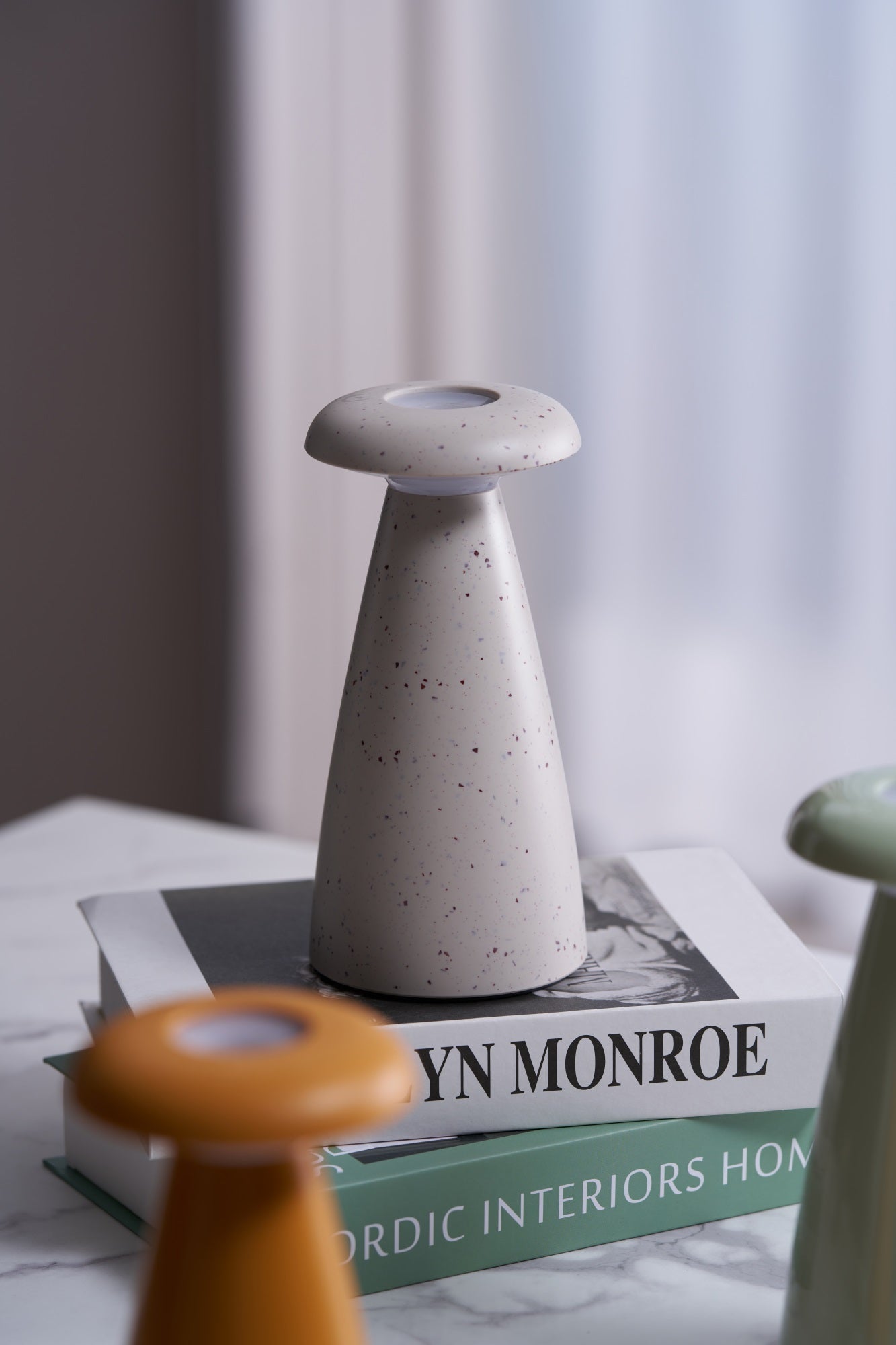 Mushroove Ceramic Minimalist Table Lamp - Letslighting