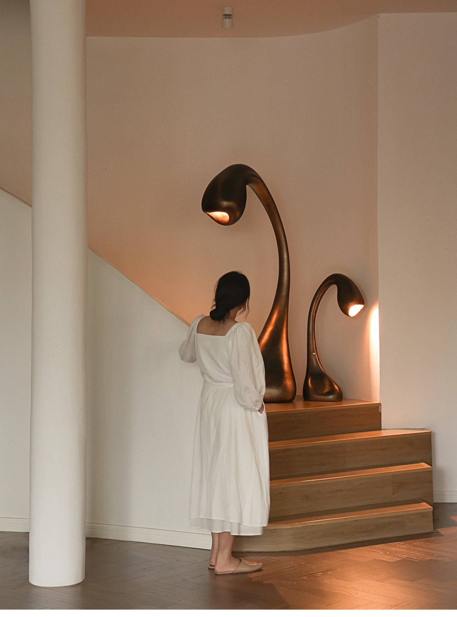 Noor Grande Sculptural Floor Lamp - Letslighting