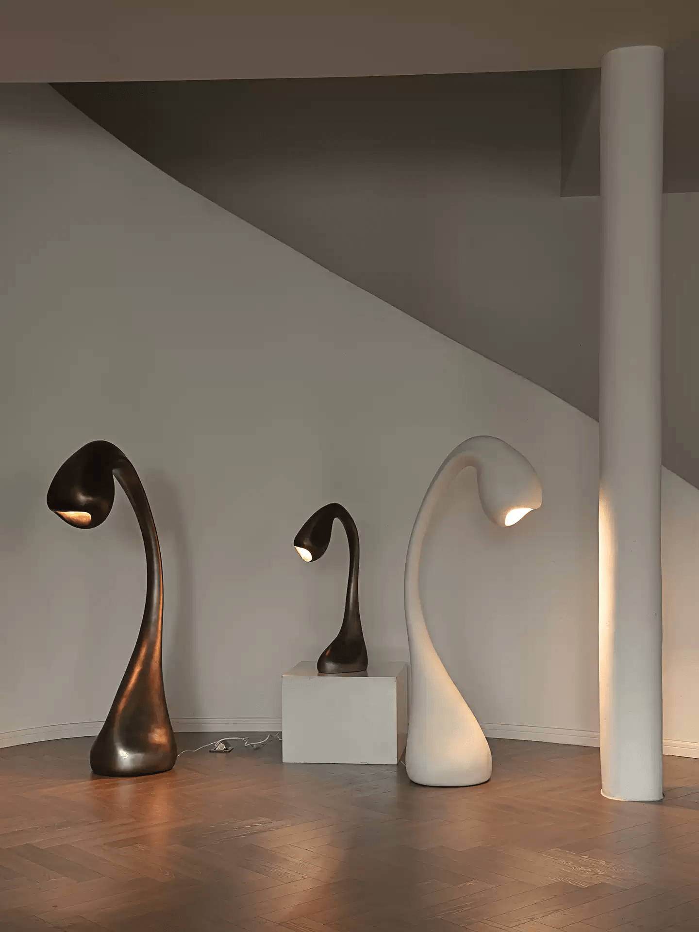 Noor Grande Sculptural Floor Lamp - Letslighting
