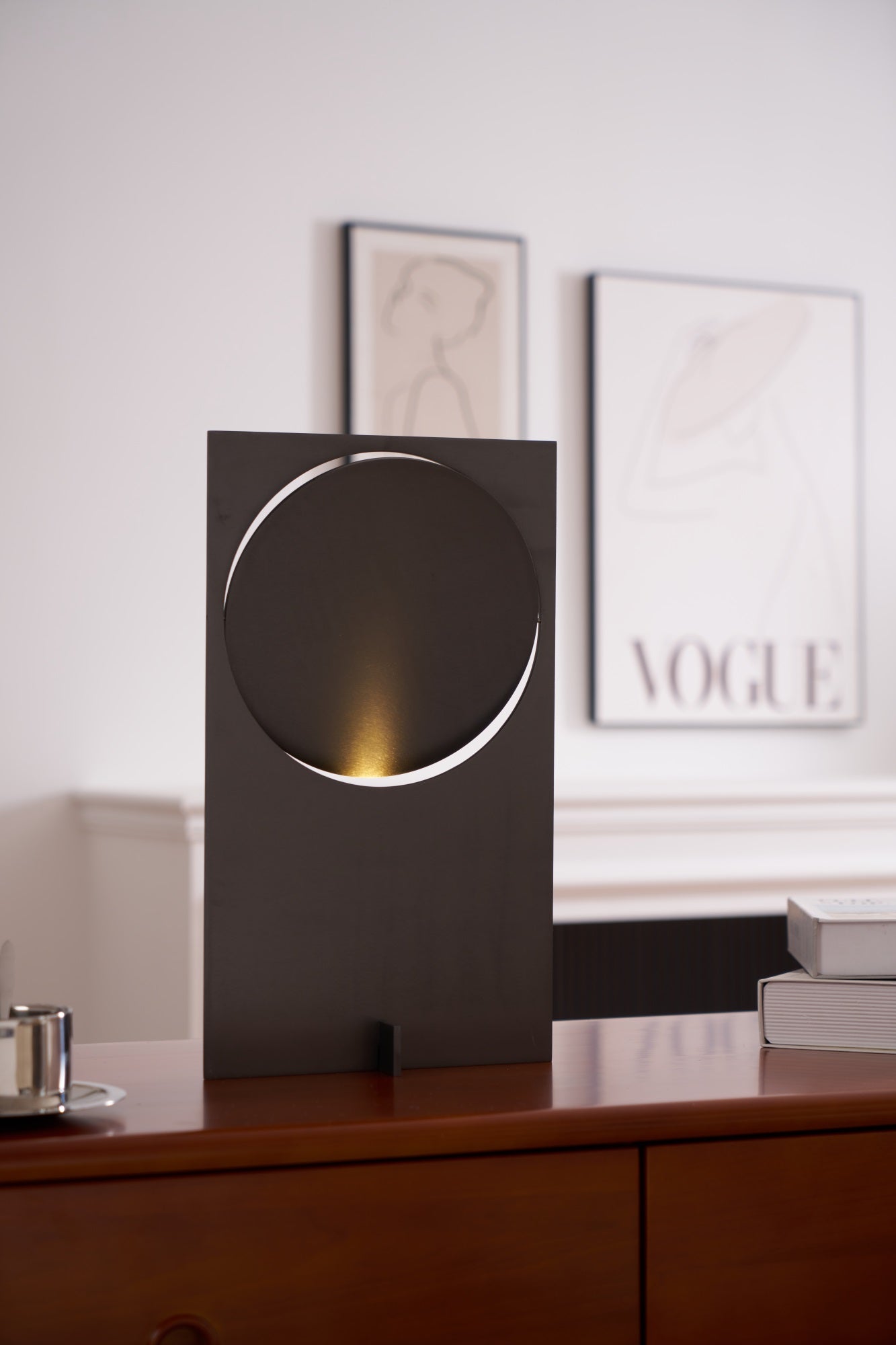Orona Steel Futuristic Table Lamp - Letslighting