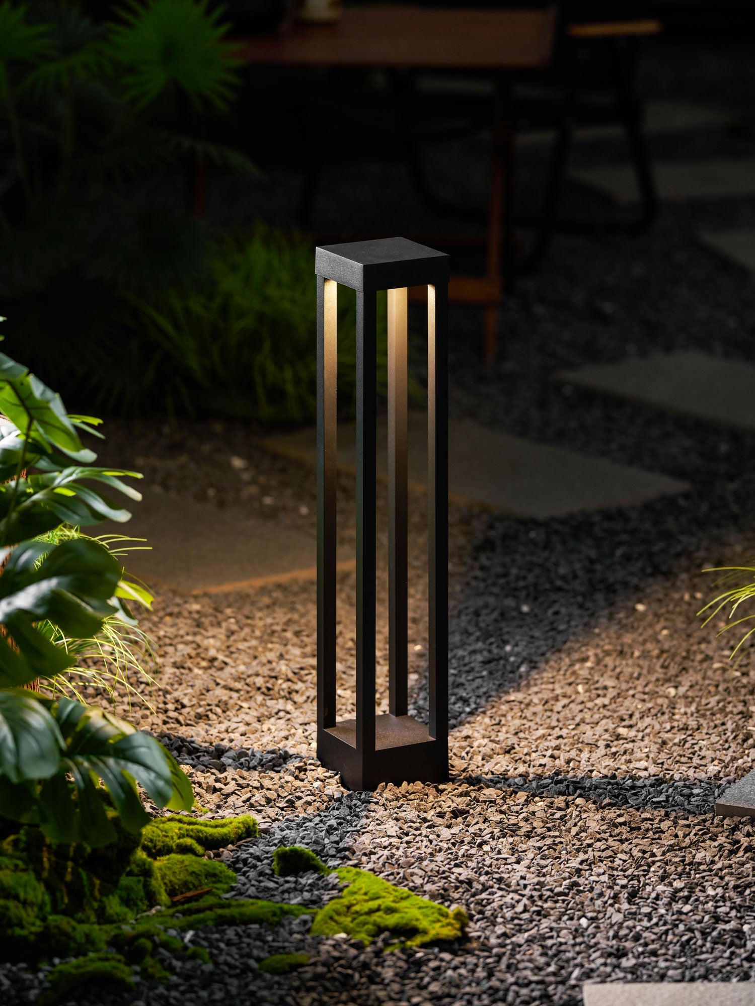 Obsidian Post Outdoor Light - Letslighting