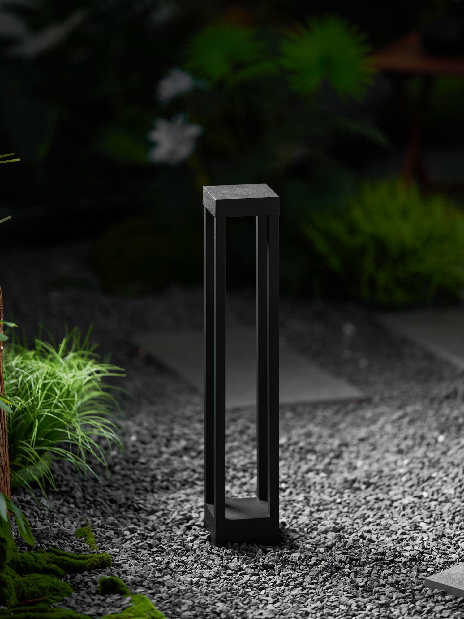 Obsidian Post Outdoor Light - Letslighting