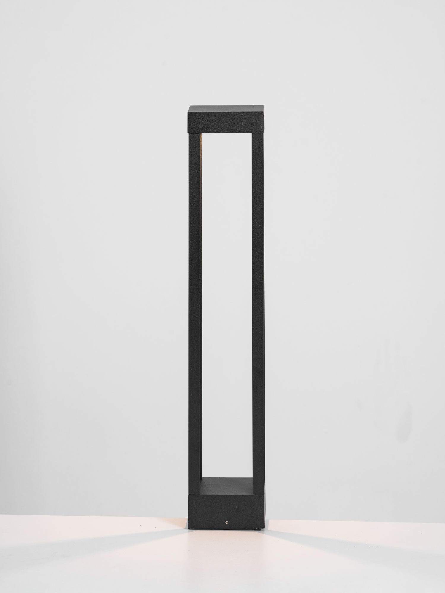 Obsidian Post Outdoor Light - Letslighting