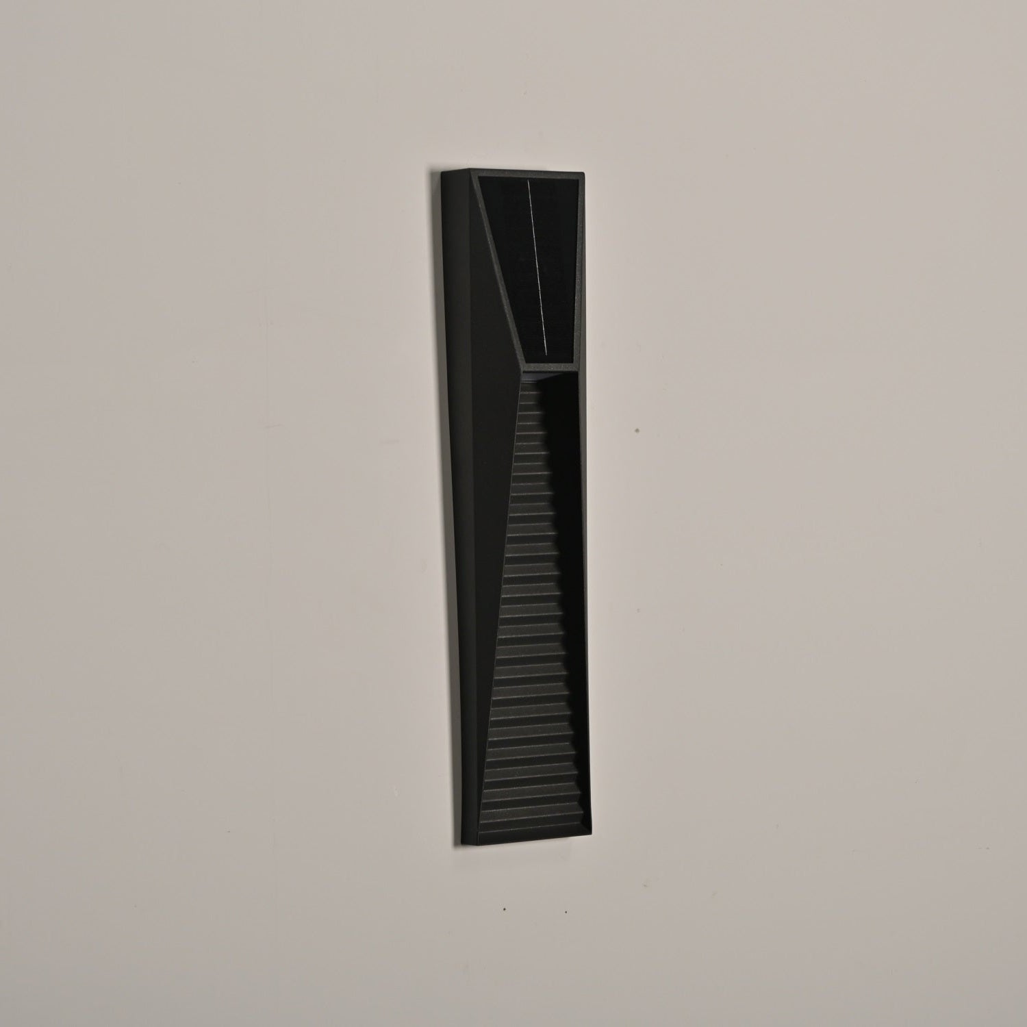 Luca Minimalist Outdoor Light - Letslighting