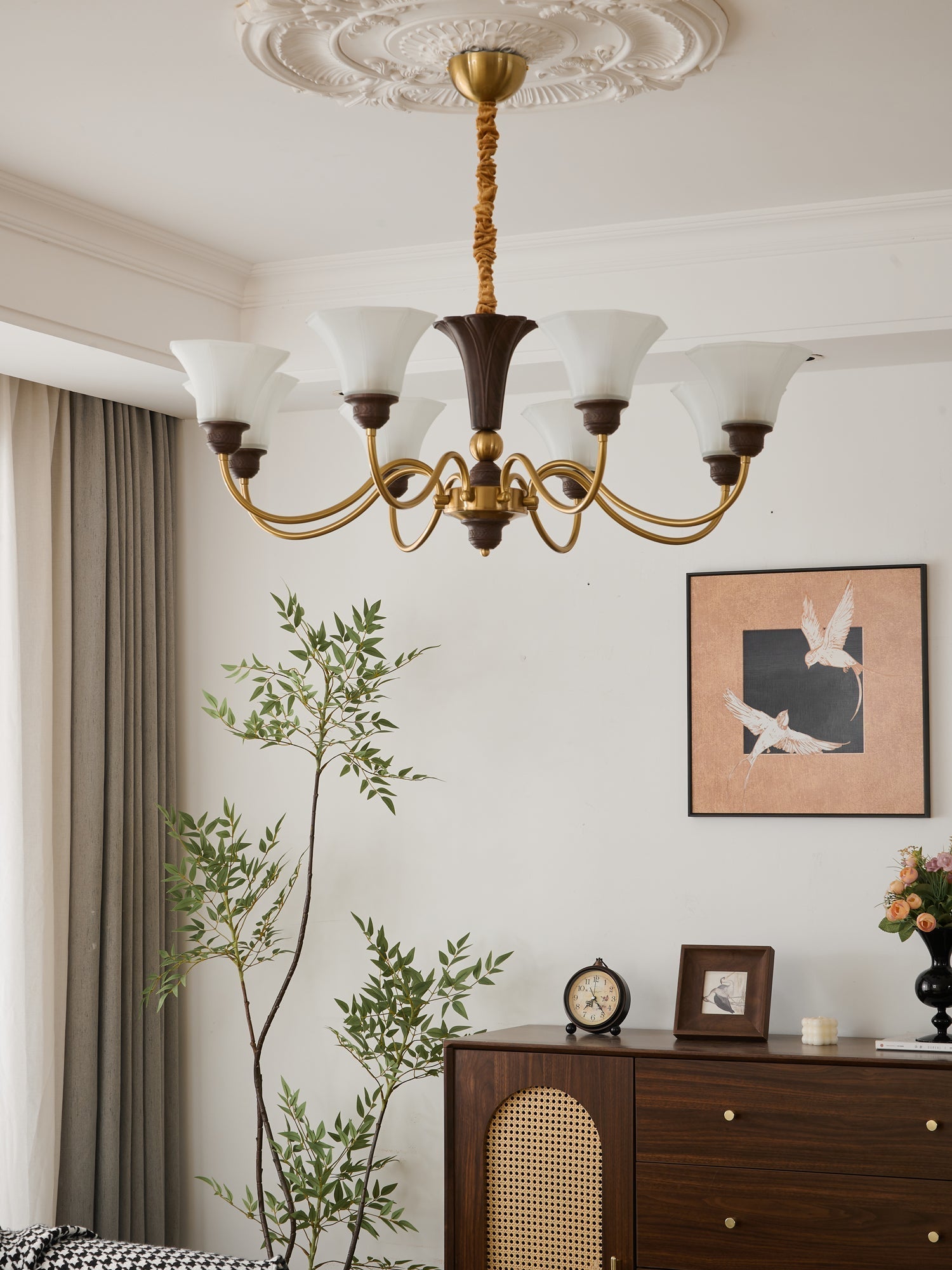 Ciphaen Traditional Elegance Vintage Wood Glass Chandelier - Letslighting