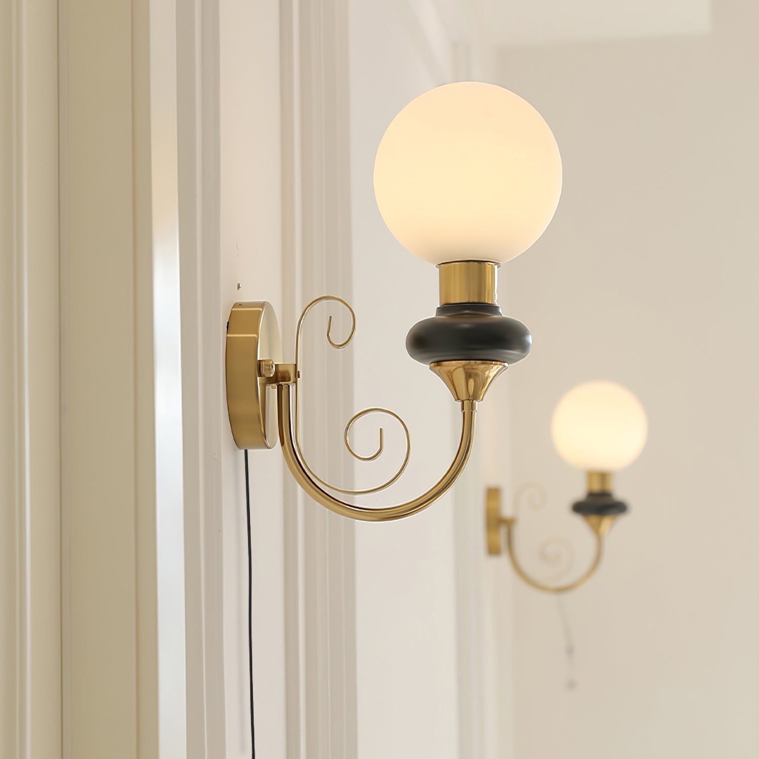 Whirl Chic Plug-in Wall Lamp - Letslighting