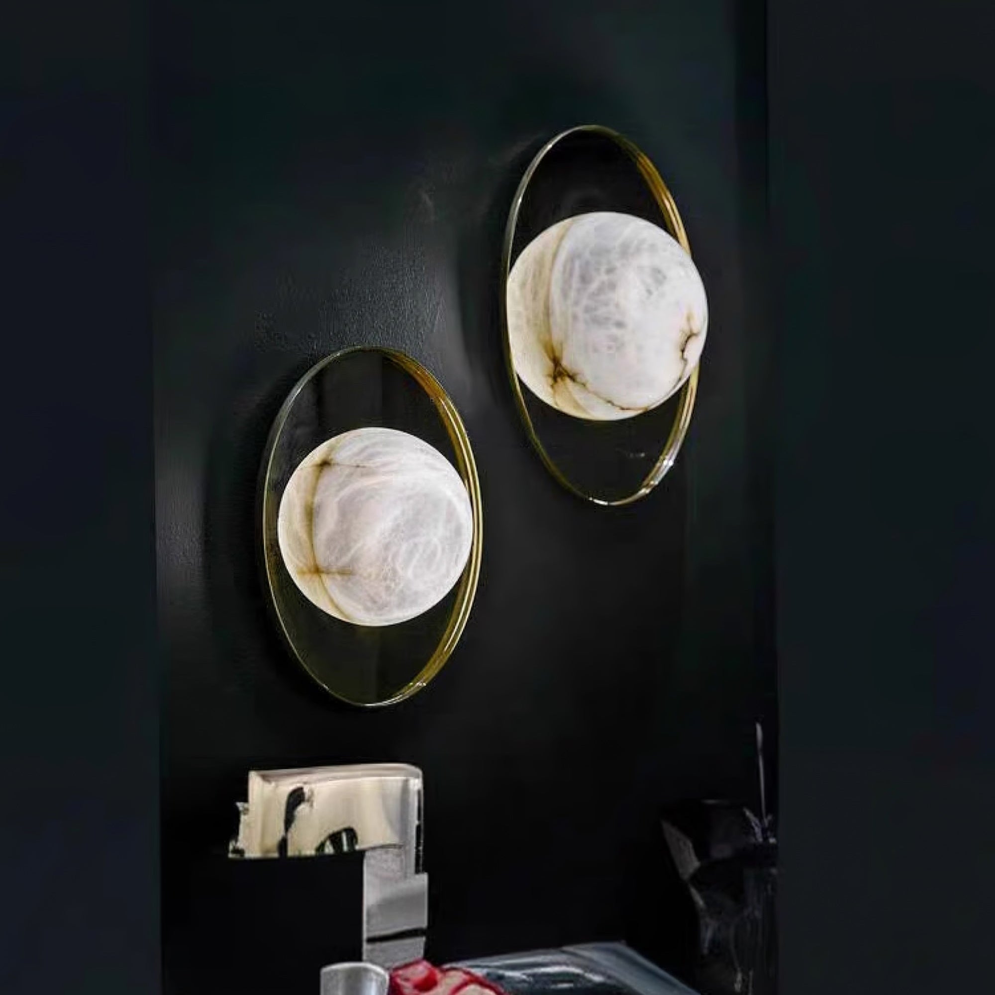 Lyra Modern Alabaster Wall Light