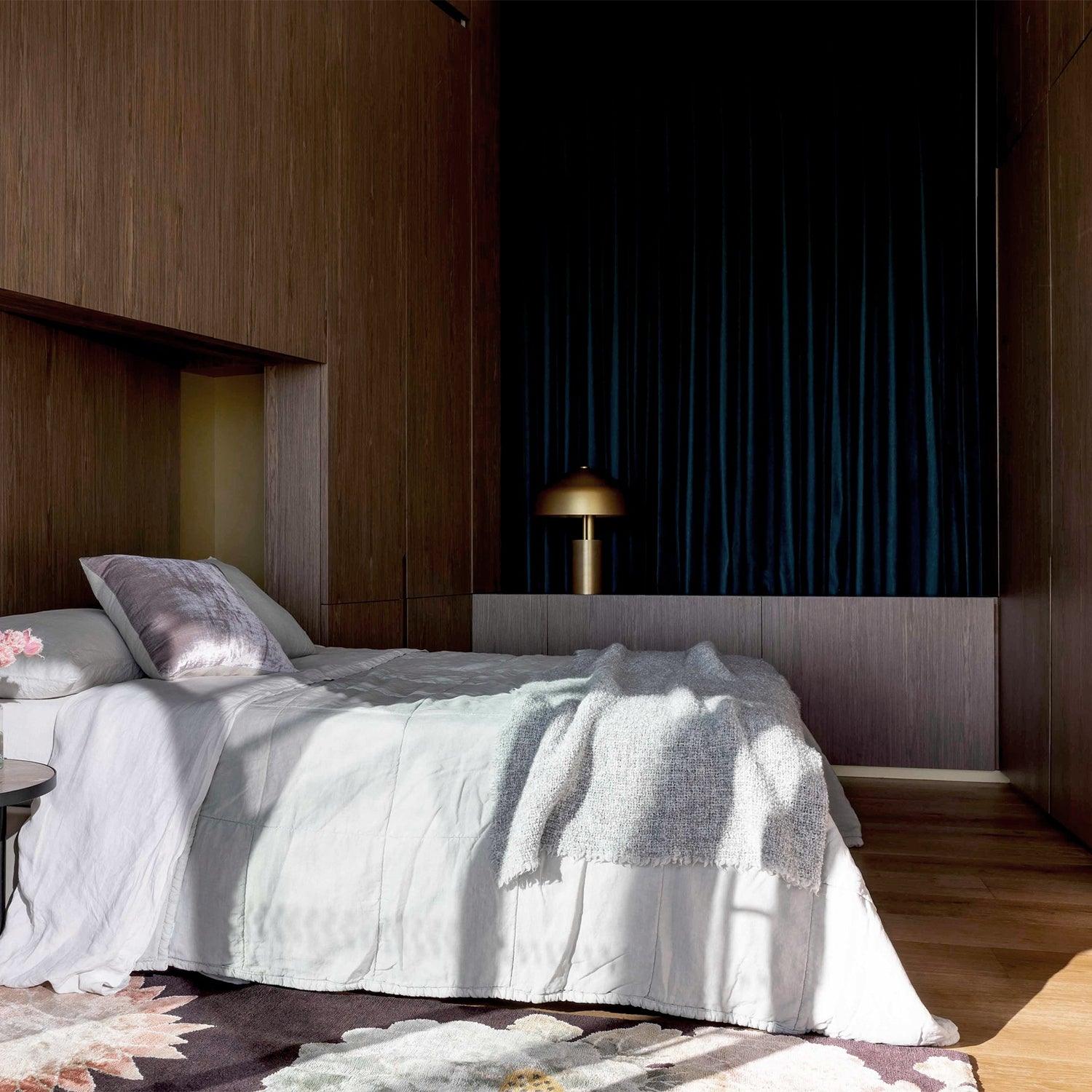 Syvynion Organic Brass Desk Lamp - Letslighting