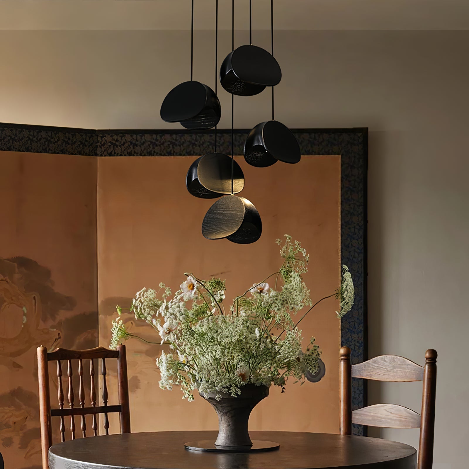 Tavro Minimalist Wood Pendant Light - Blowlighting