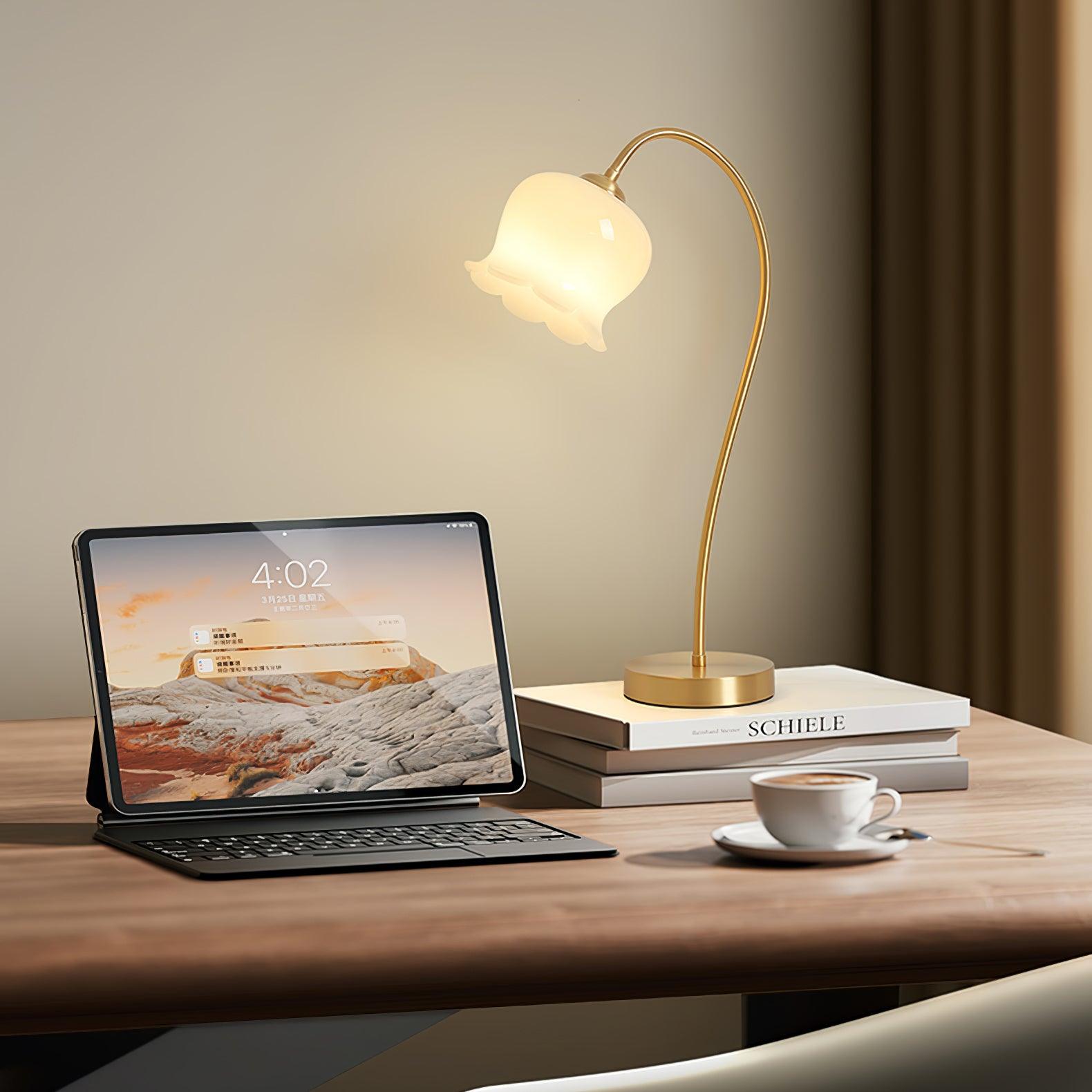 Luxore Brass Vintage Table Lamp - Letslighting
