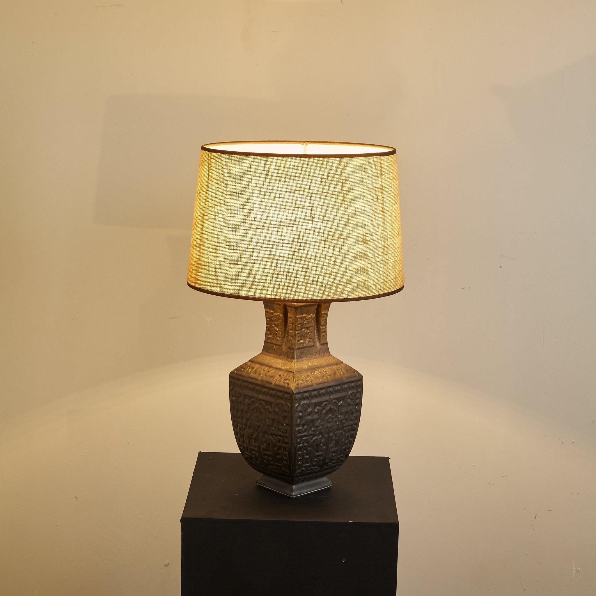 Echo Vintage Fabric Table Lamp - Letslighting