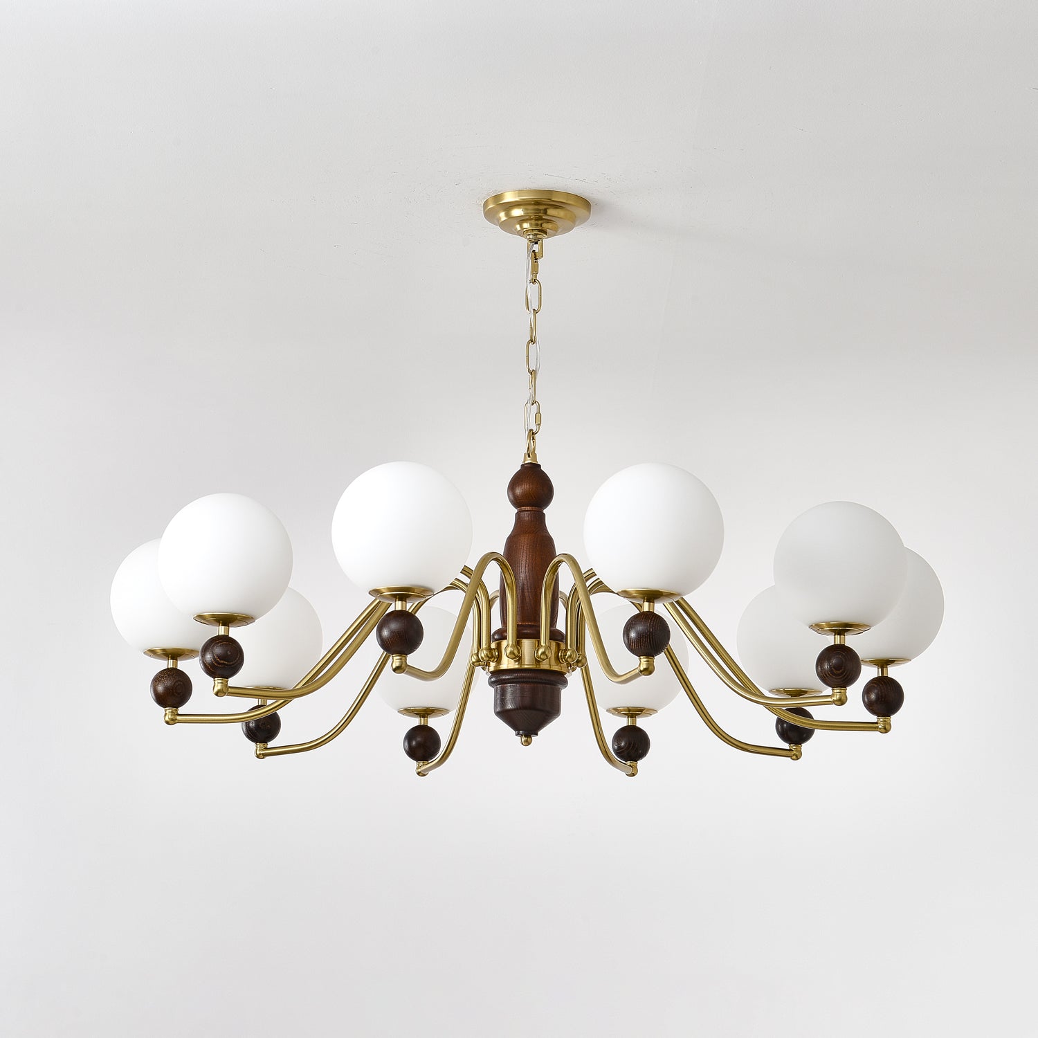 Lustra Chandelier Wood & Brass Globe - Letslighting