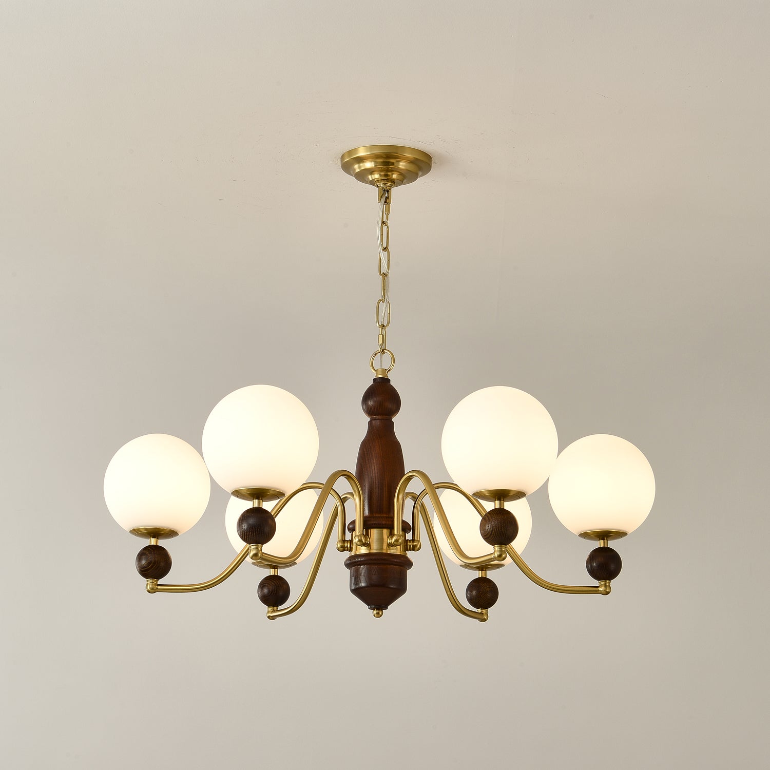 Lustra Chandelier Wood & Brass Globe - Letslighting
