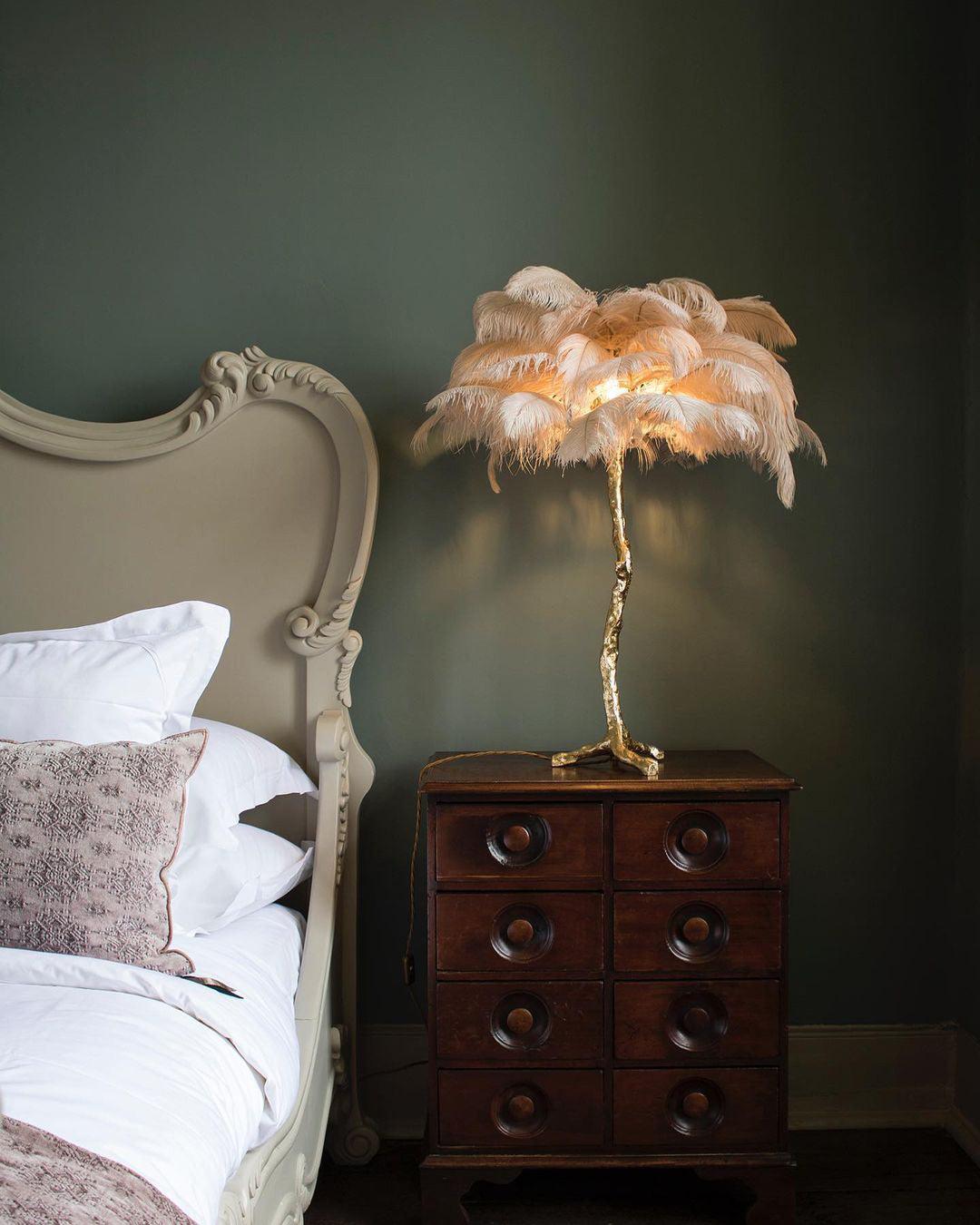 Zephyan Brass Feather Elegant Table Lamp - Letslighting