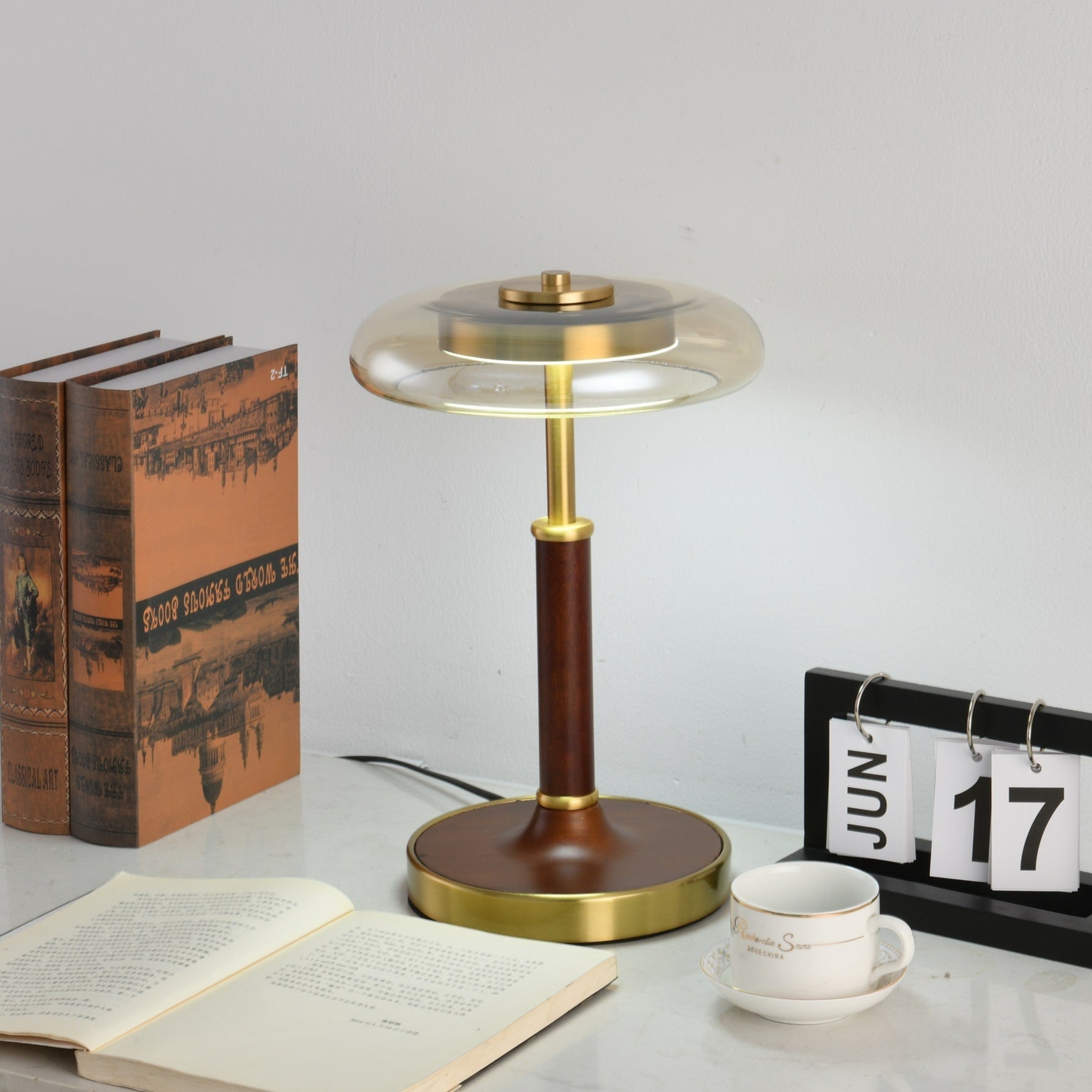 Layla Vintage Glass Table Lamp - Letslighting