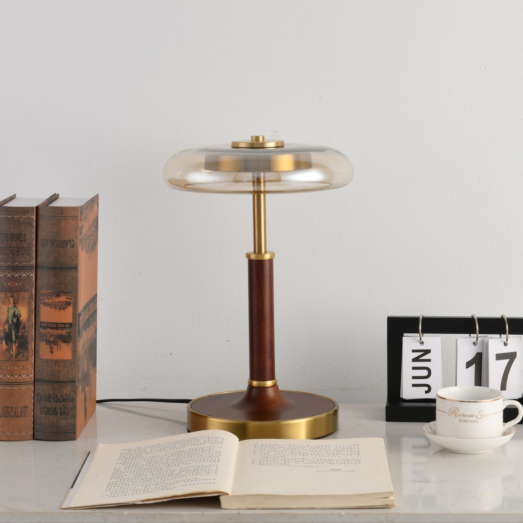 Layla Vintage Glass Table Lamp - Letslighting