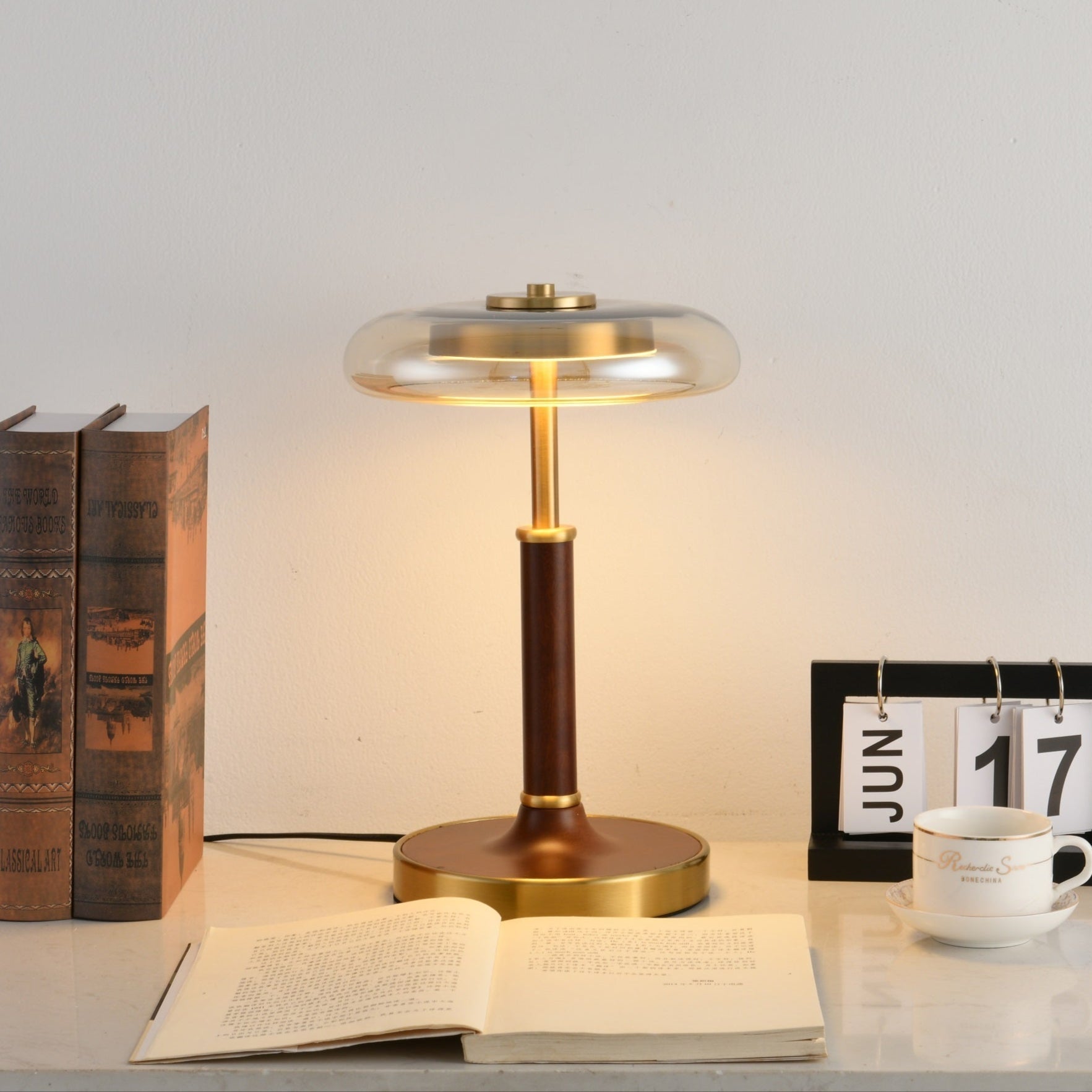 Layla Vintage Glass Table Lamp - Letslighting
