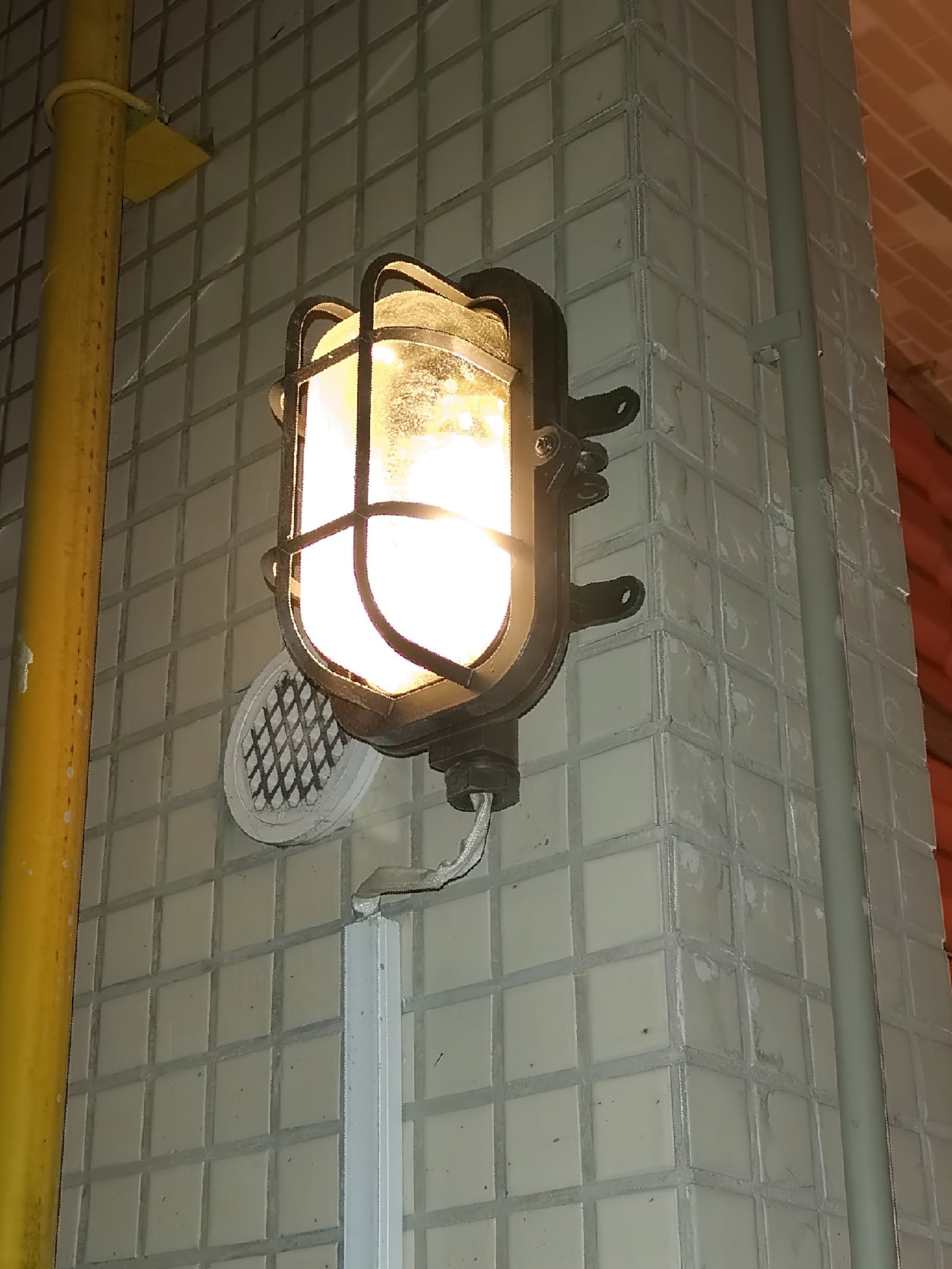 Omirara Unique Traditional Glass Wall Light - Letslighting