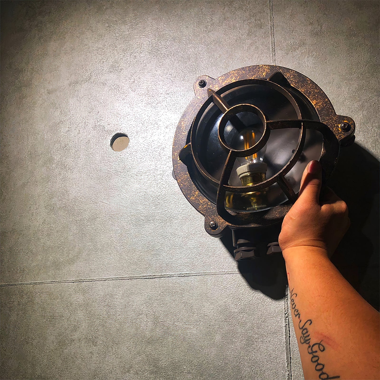 Omirara Unique Traditional Glass Wall Light - Letslighting