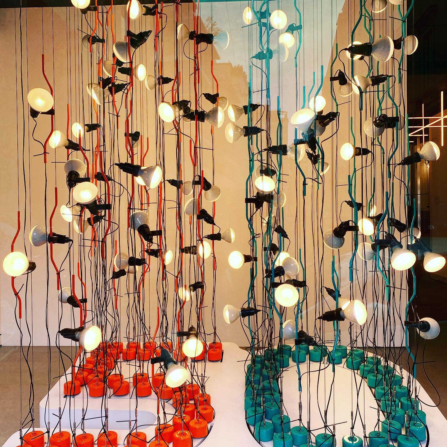 Ilthair Modern Minimalist Pendant Light - Letslighting