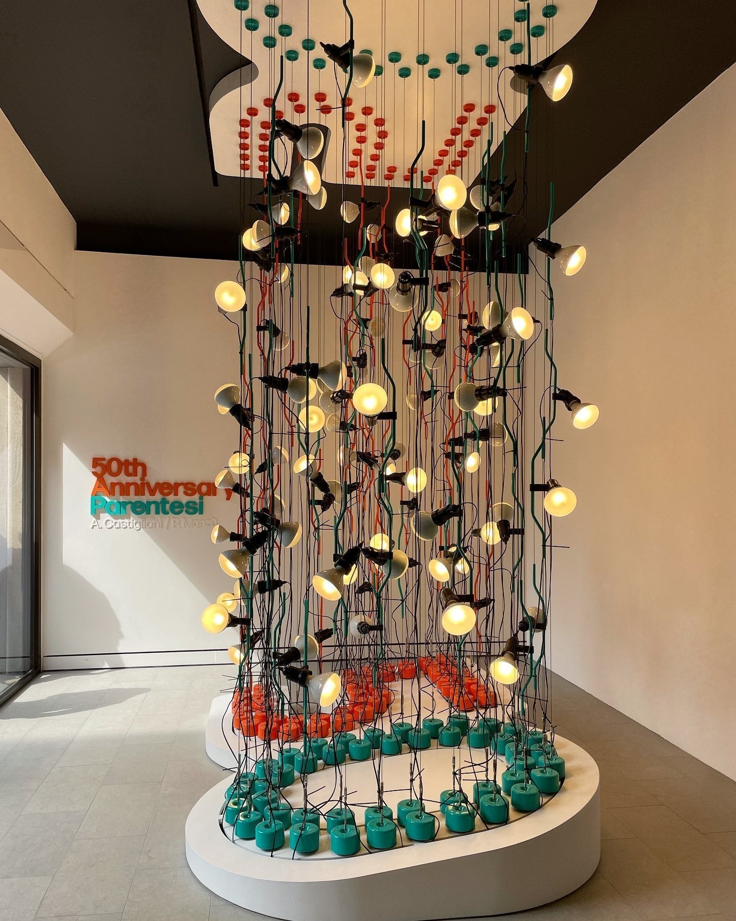Ilthair Modern Minimalist Pendant Light - Letslighting