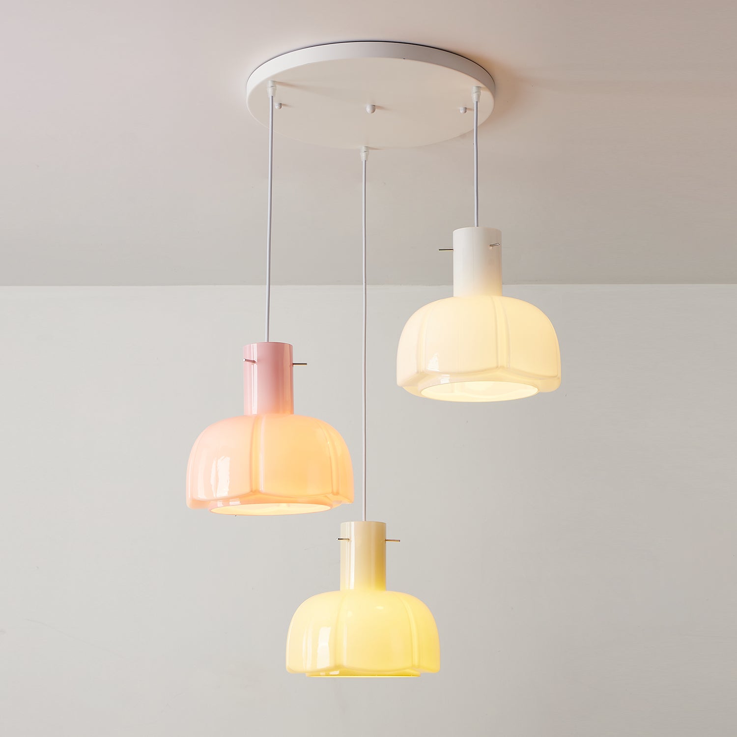 Pavina Pendant Lamp Glossy Pastel Blossom - Letslighting