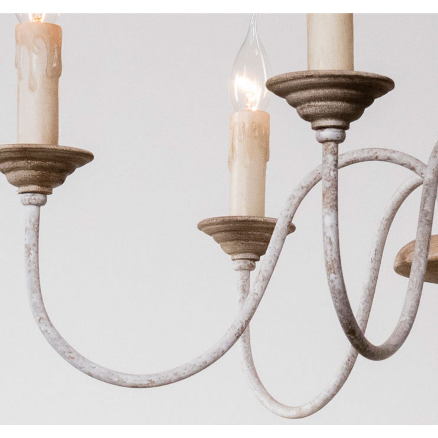 Syshaeth Vintage Industrial Hand-carved Wood Chandelier - Letslighting