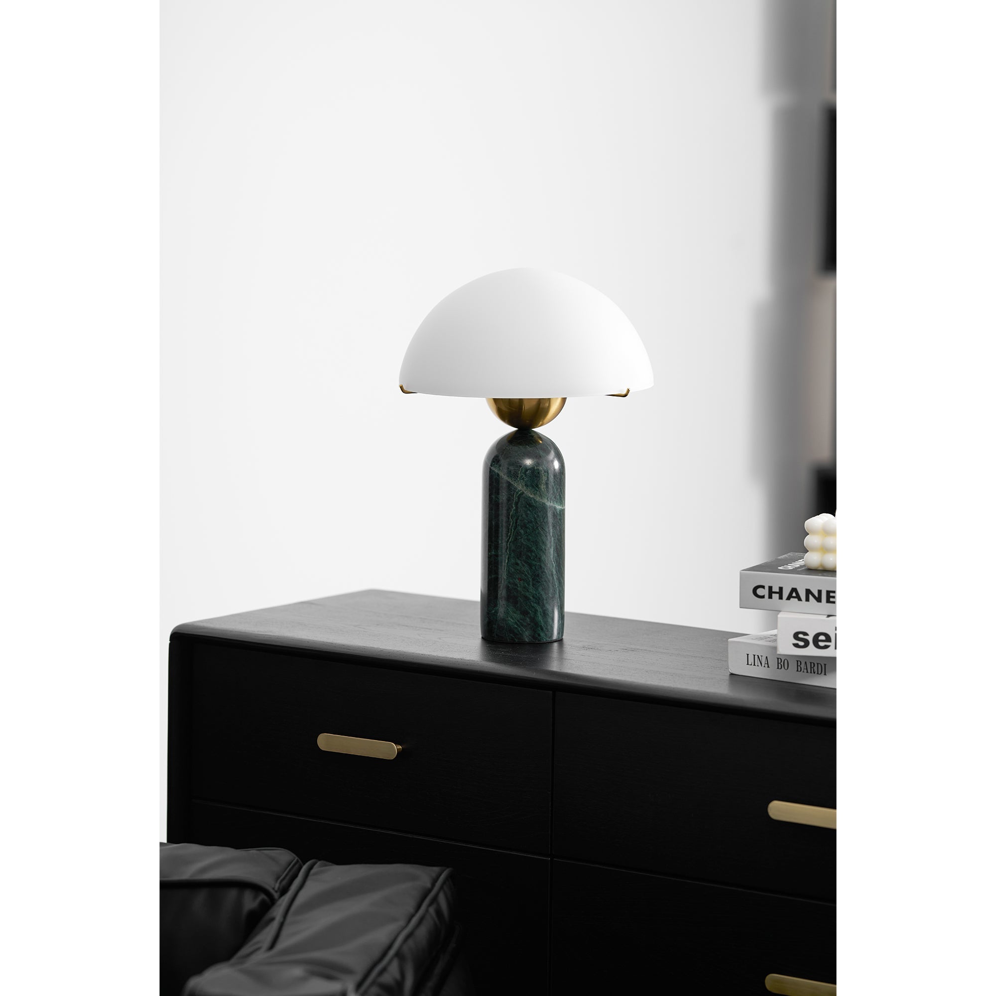 Veviniel Alabaster Table Lamp - Letslighting