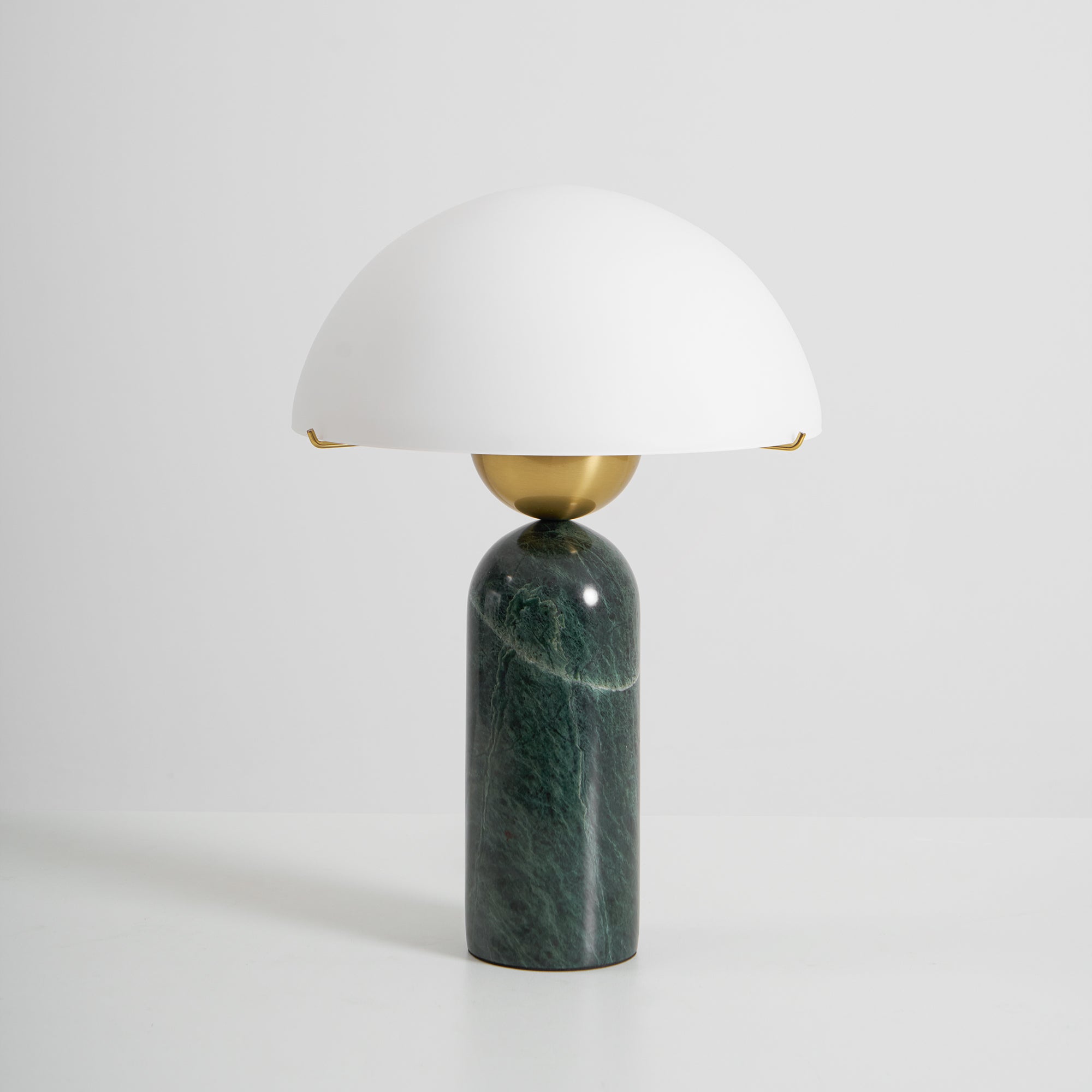 Veviniel Alabaster Table Lamp - Letslighting