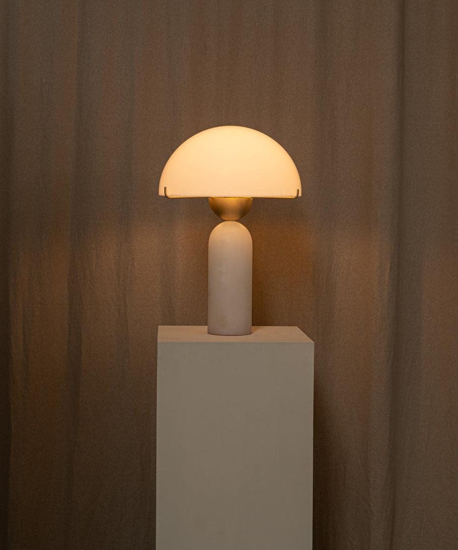 Veviniel Alabaster Table Lamp - Letslighting