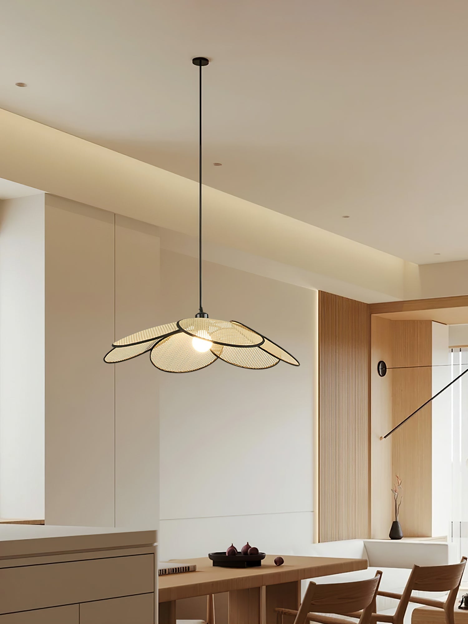 Vemarora Premium Elegance Petals Rattan Fabric Pendant Lamp - Letslighting